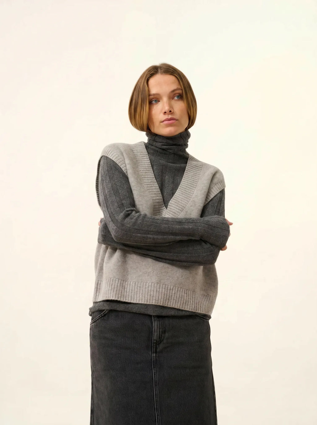 VIVIANA pullover v-ausschnitt ärmellos 4-fädig wolke meliert