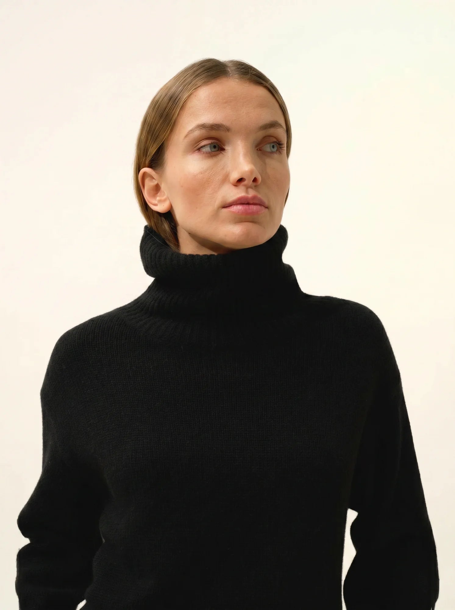 ISERIA pullover rollkragen 4-fädig schwarz