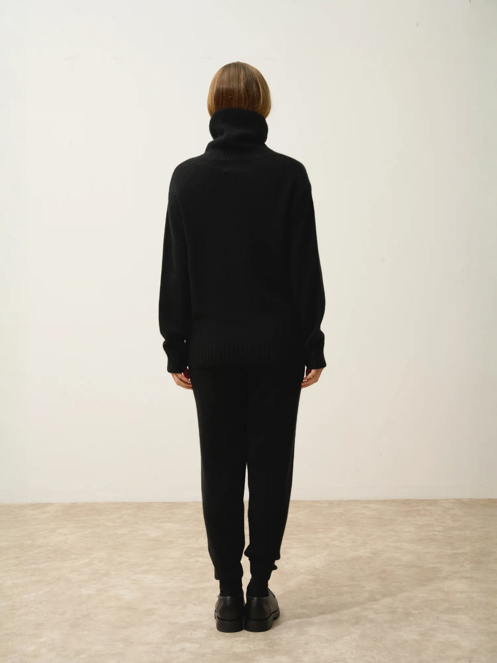 ISERIA pullover rollkragen 4-fädig schwarz