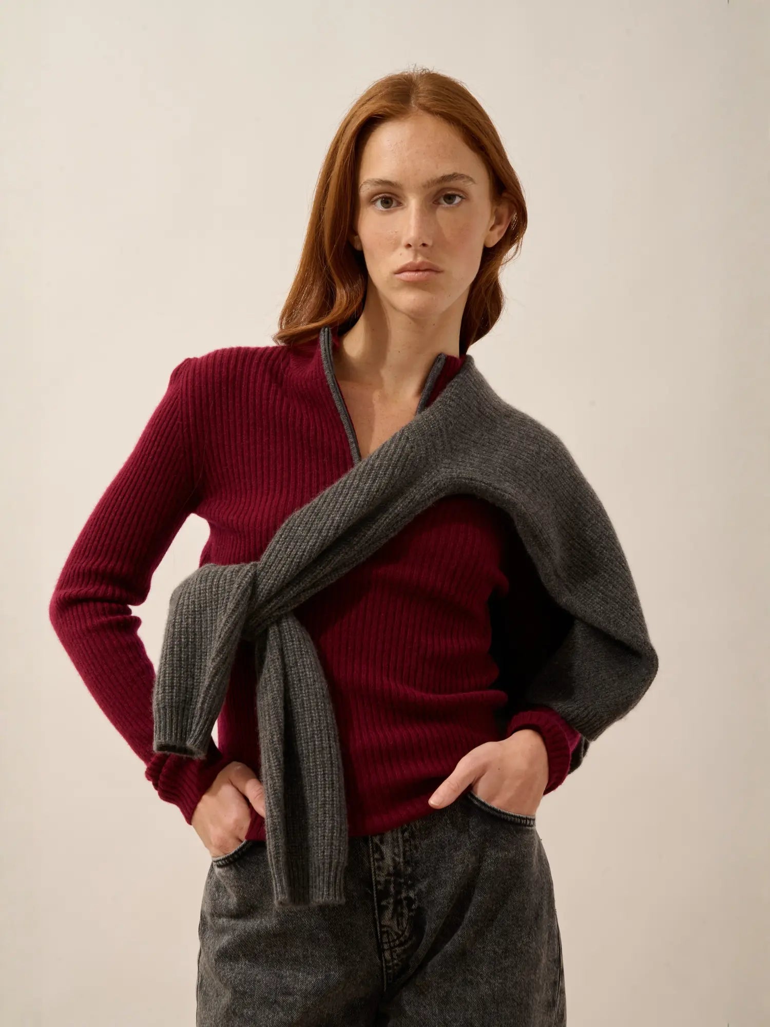 CASSILDA pullover dockermütze bordeaux und anthrazit meliert