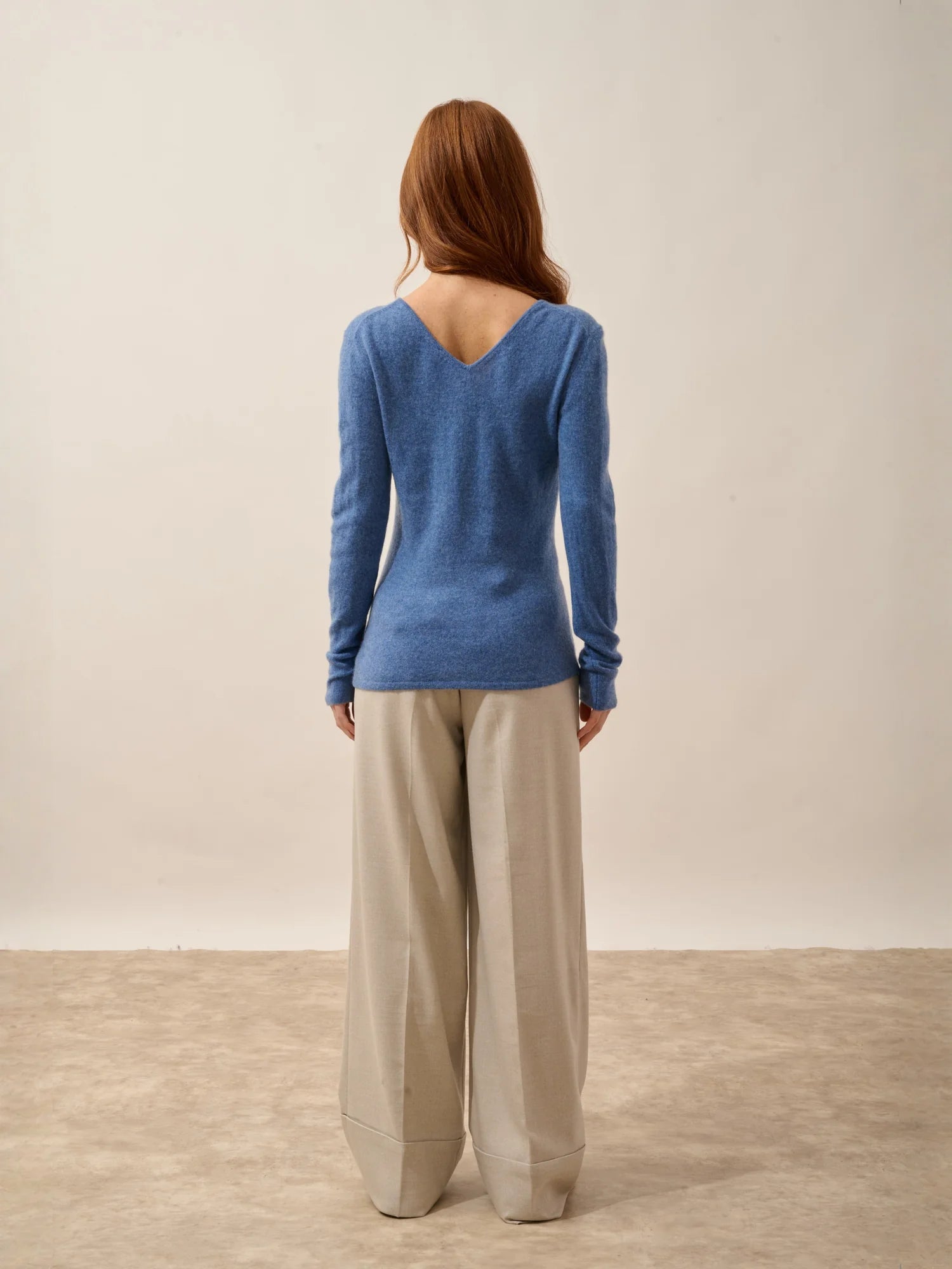 MIRELLA pullover v-ausschnitt vorne und hinten blau denim
