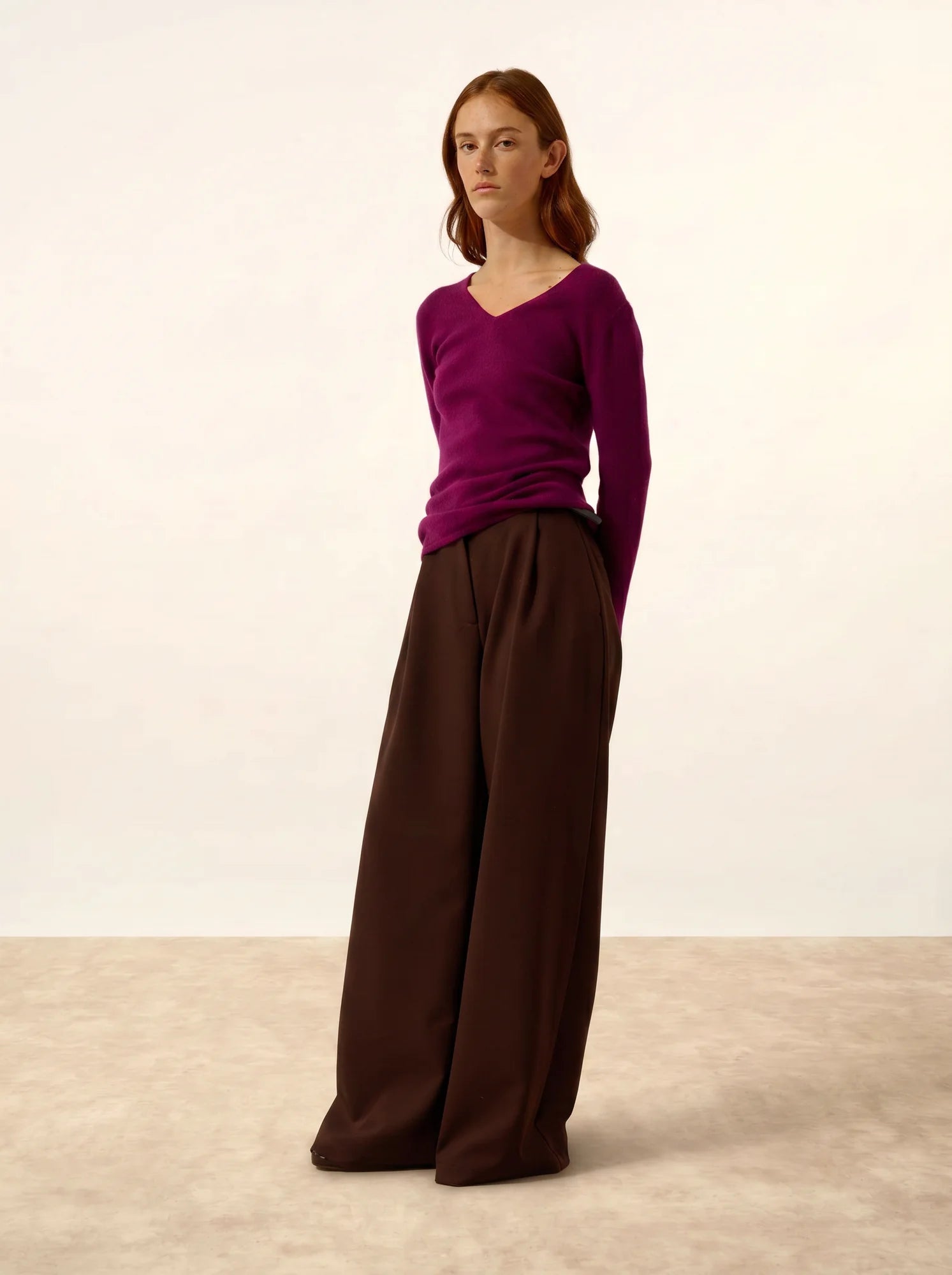 MIRELLA pullover v-ausschnitt vorne und hinten pflaume