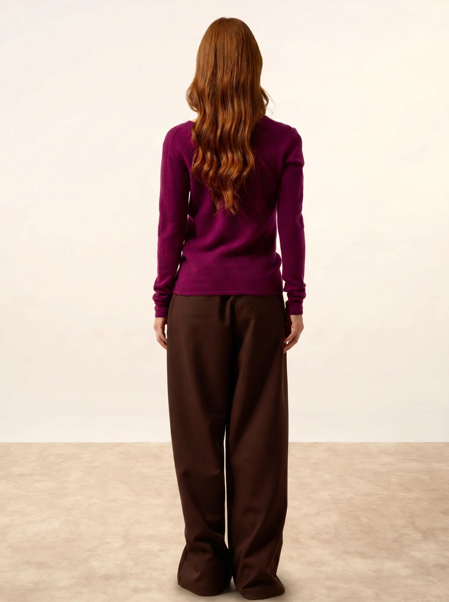 MIRELLA pullover v-ausschnitt vorne und hinten pflaume