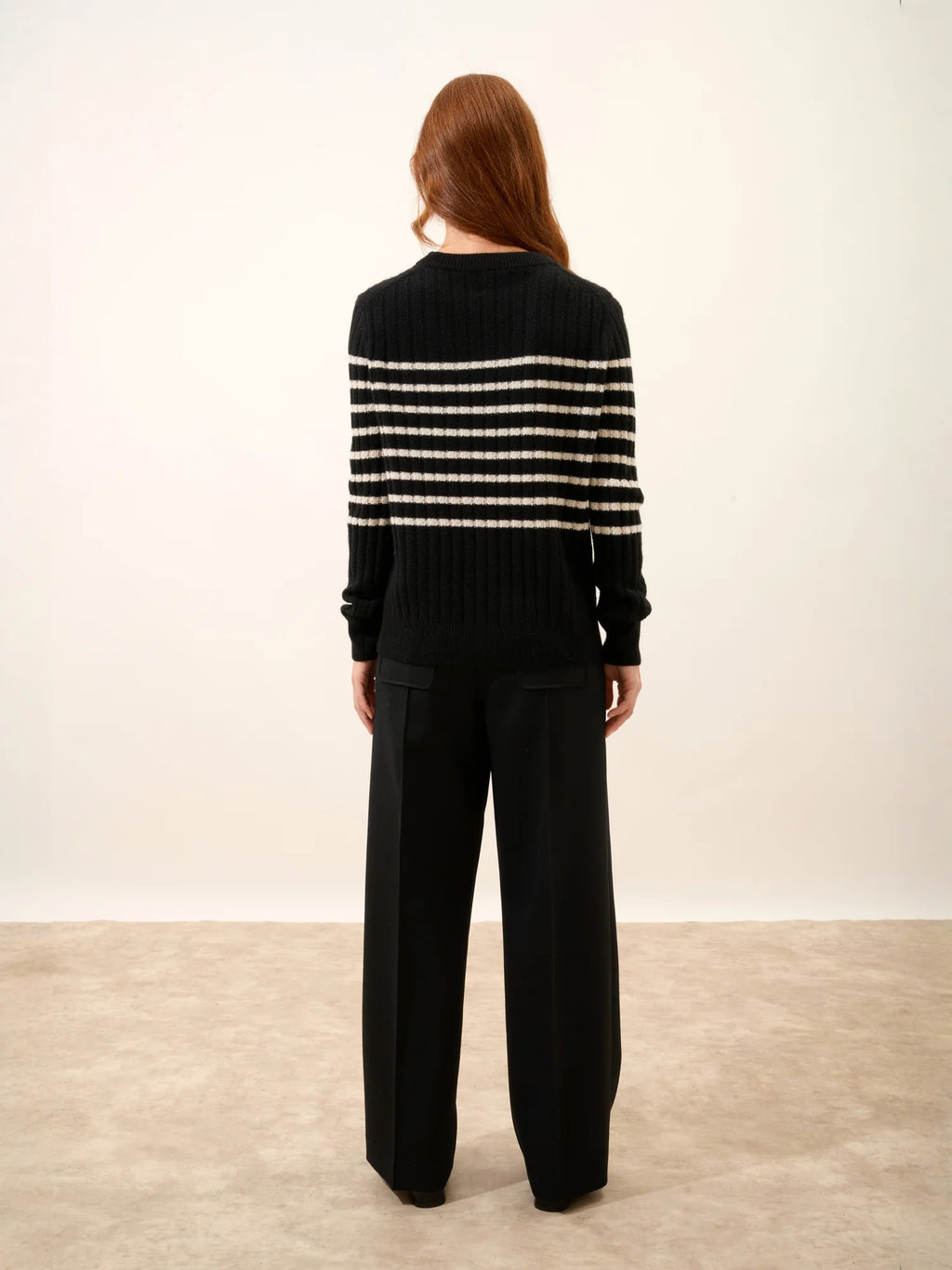 SYLVANA pull col rond 4 fils noir et ivoire