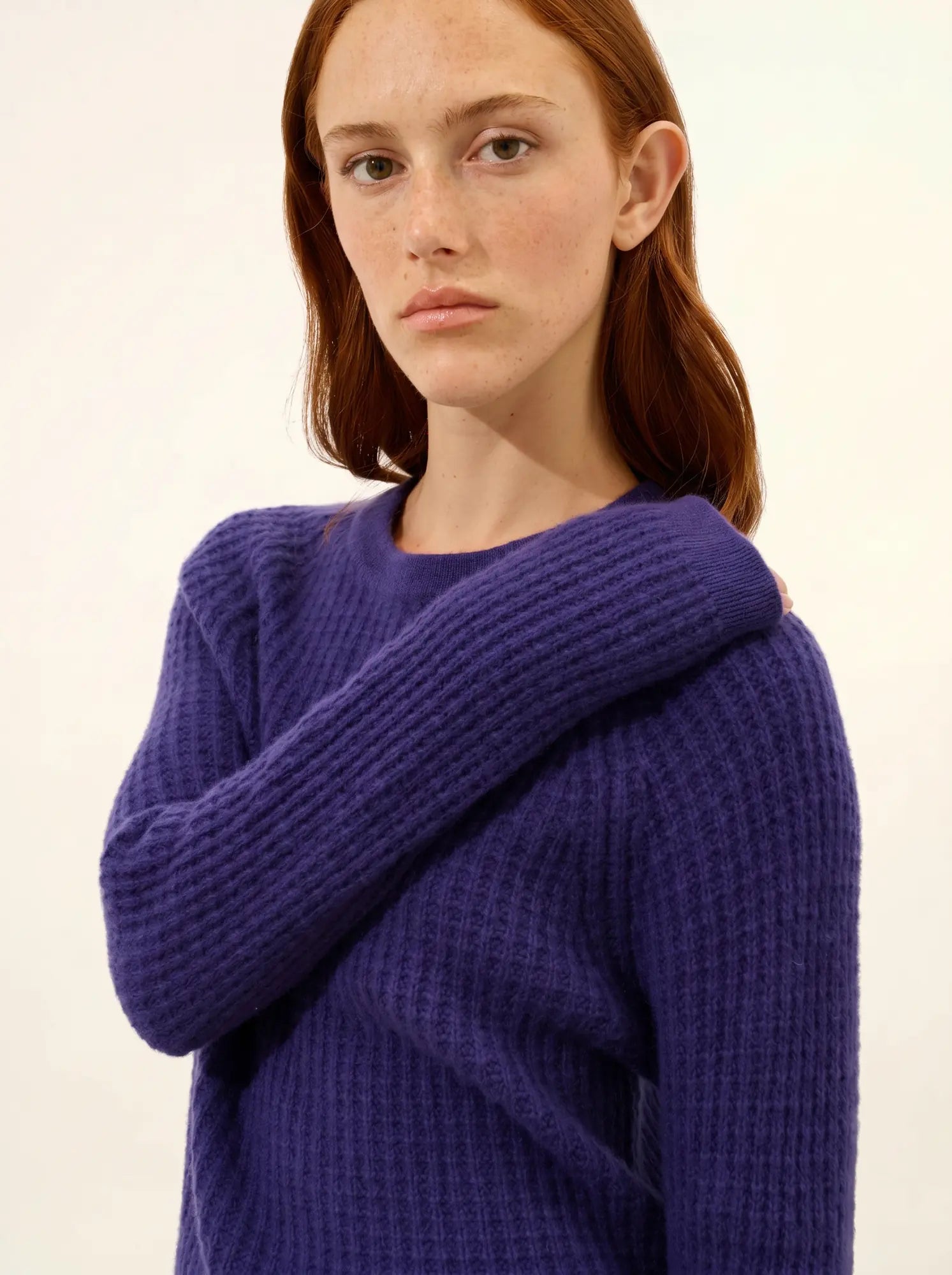 ASTRÉE pullover rundhalsausschnitt 6-fädig violett
