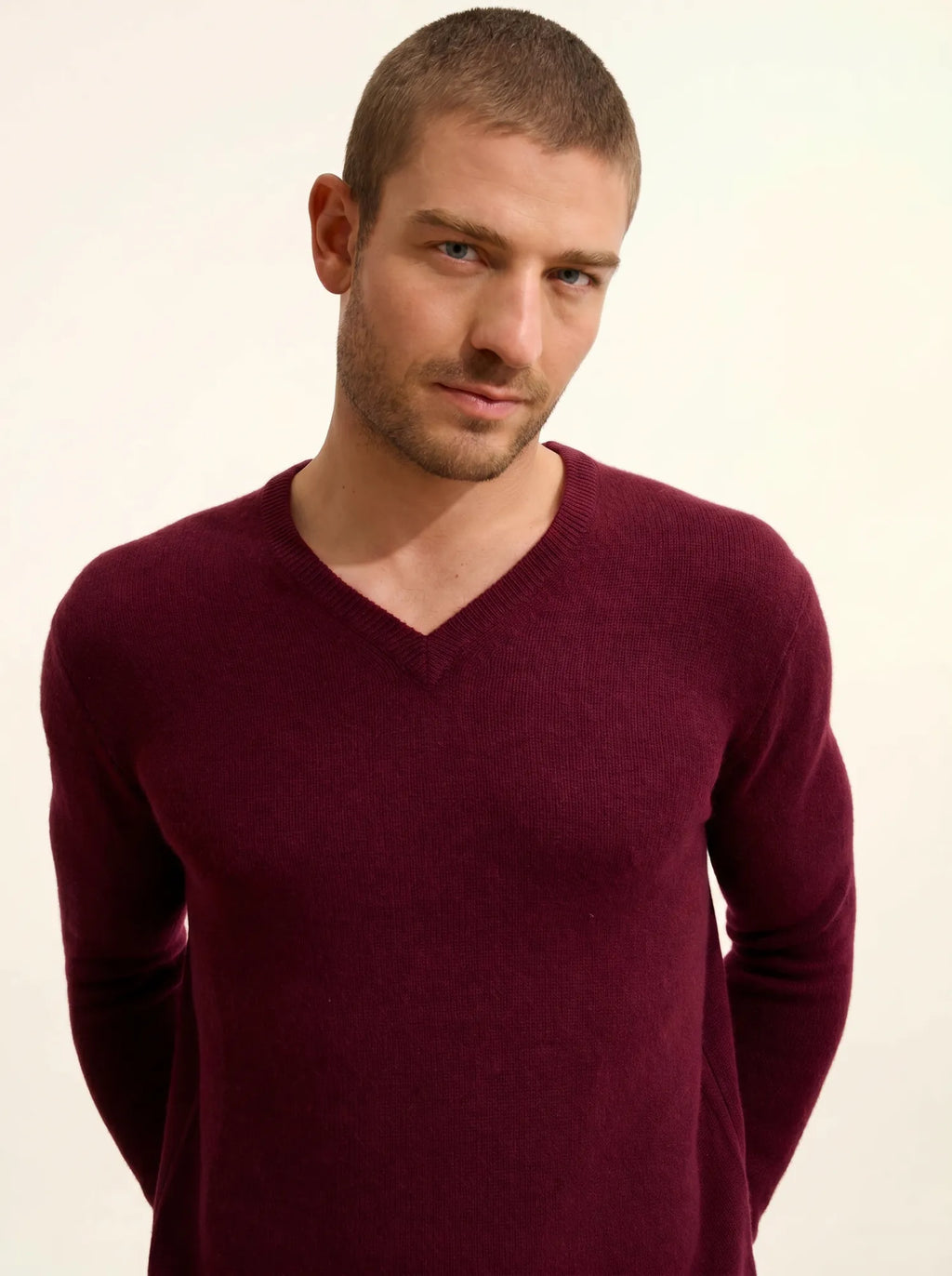 NATHAN pullover v-ausschnitt 4-fädig mûre