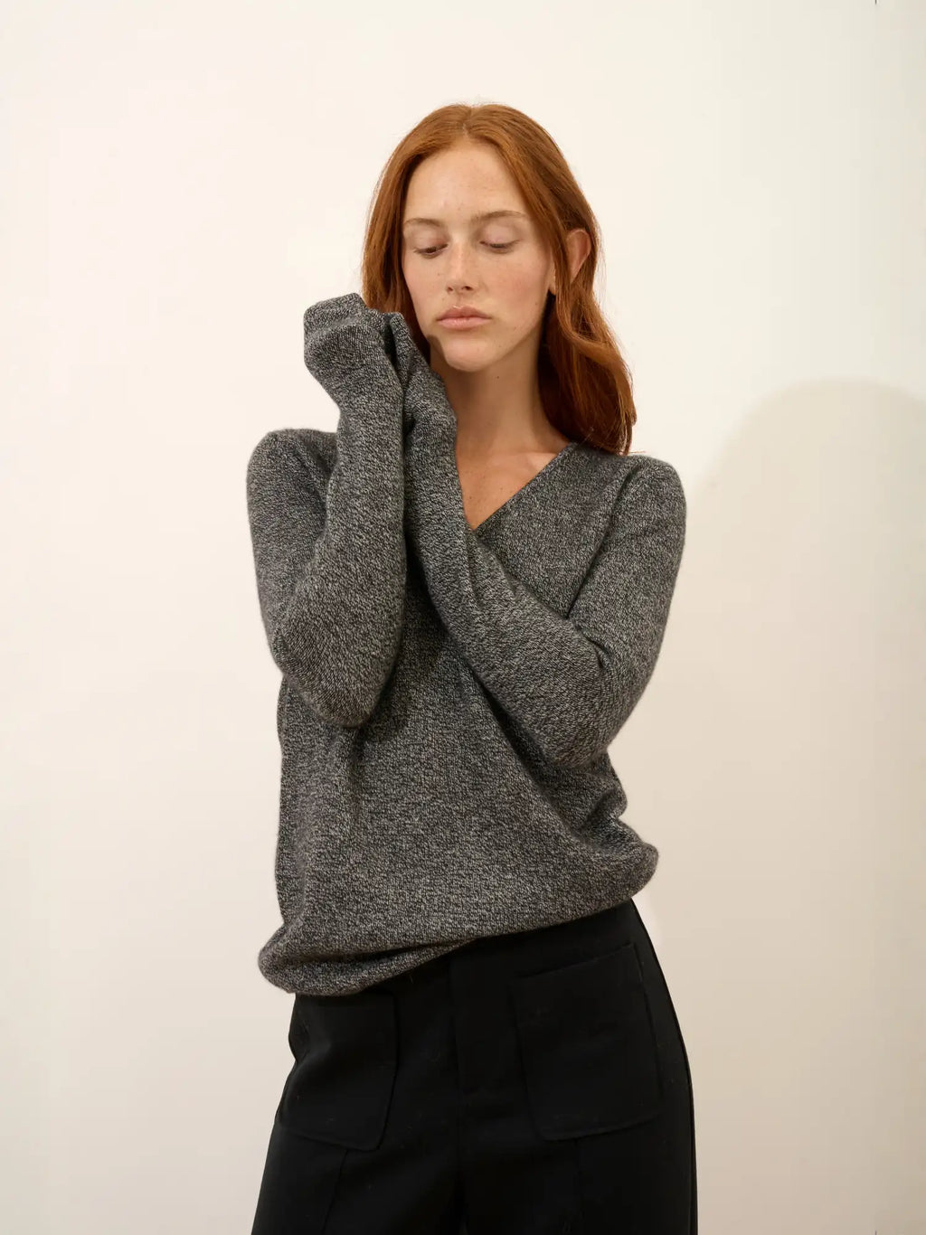 ABBY pullover v-ausschnitt 4-fädig schwarz und weiß