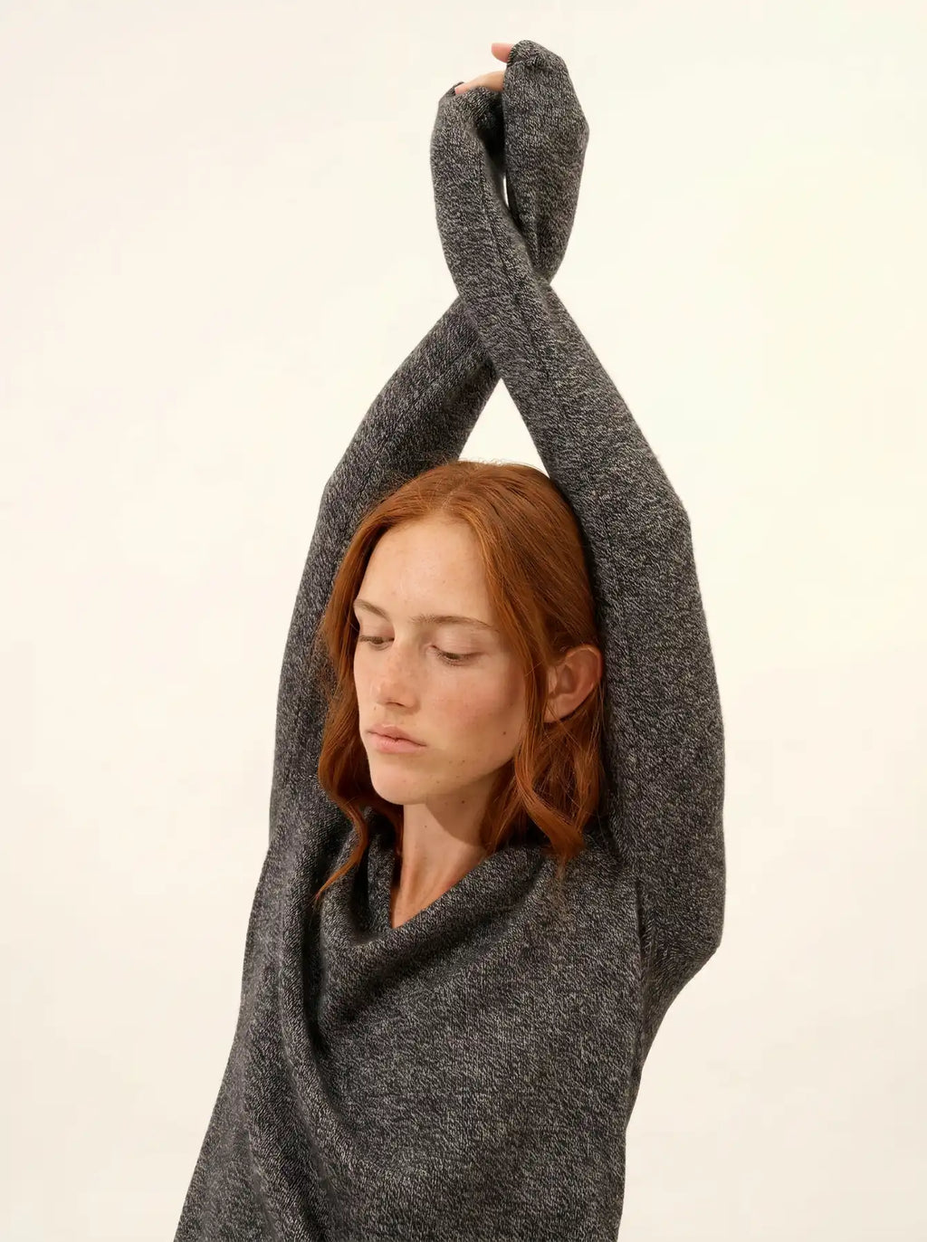 ABBY pullover v-ausschnitt 4-fädig schwarz und weiß