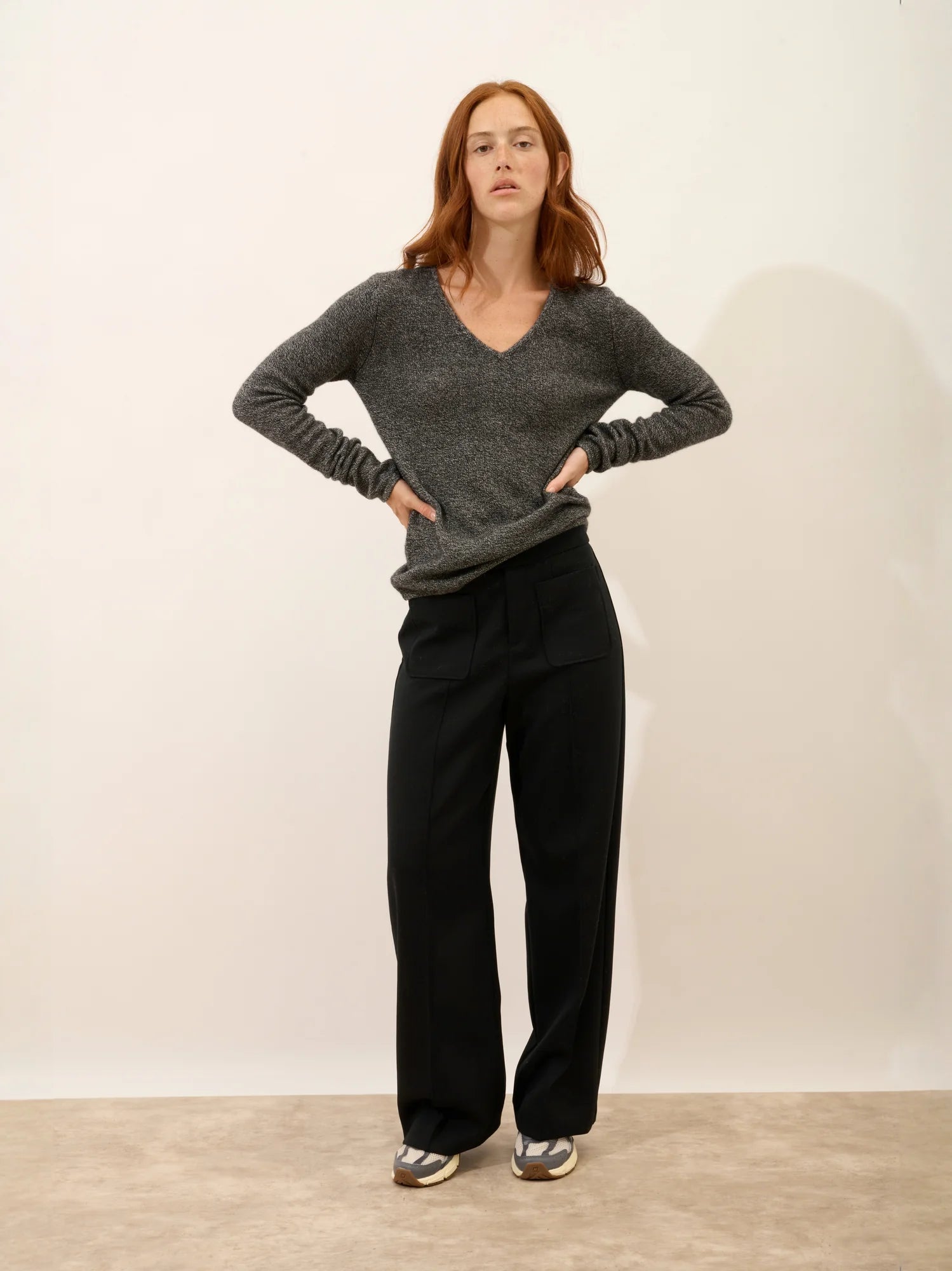 ABBY pullover v-ausschnitt 4-fädig schwarz und weiß