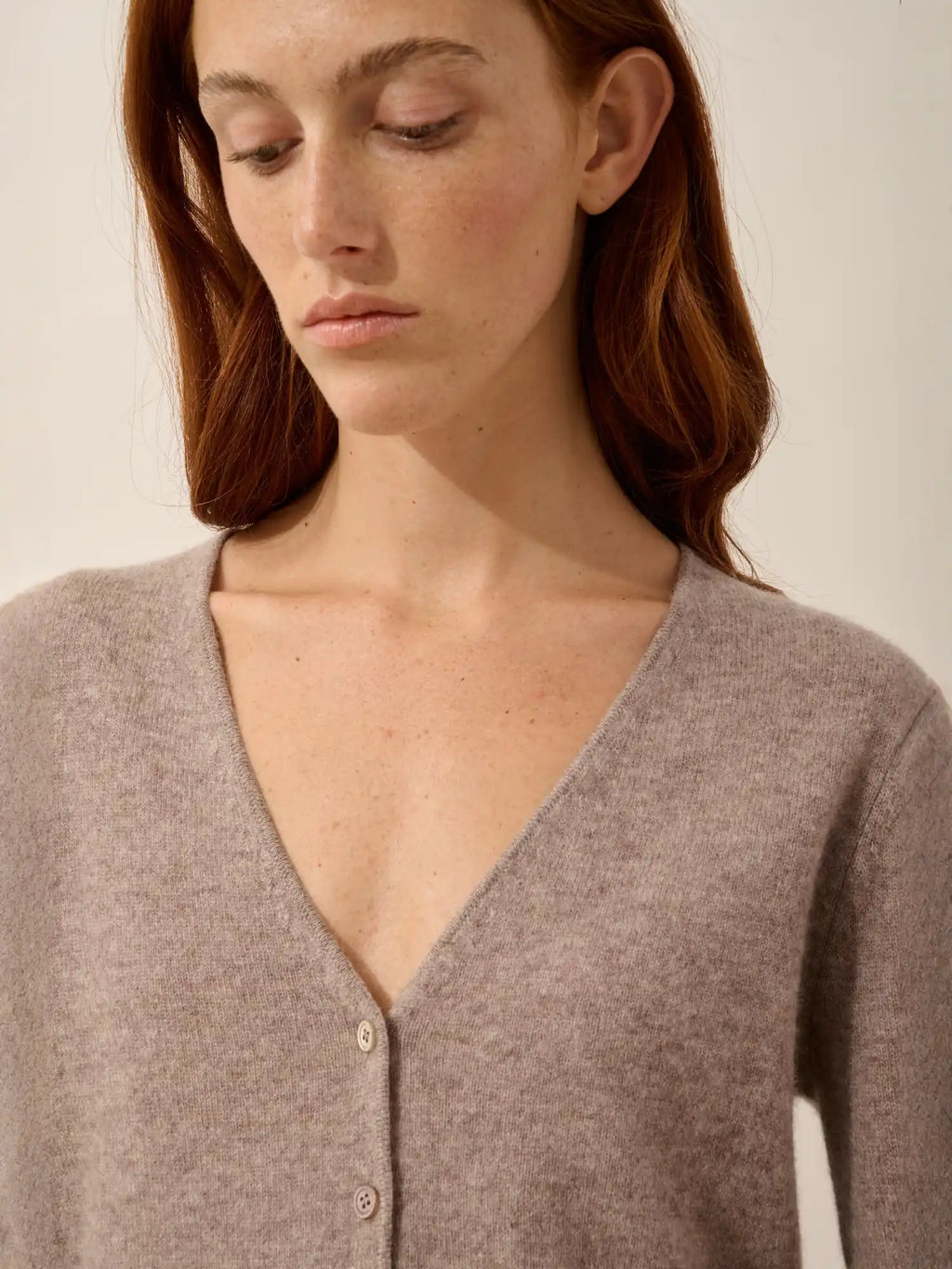 NORMA strickjacke v-ausschnitt caribou meliert