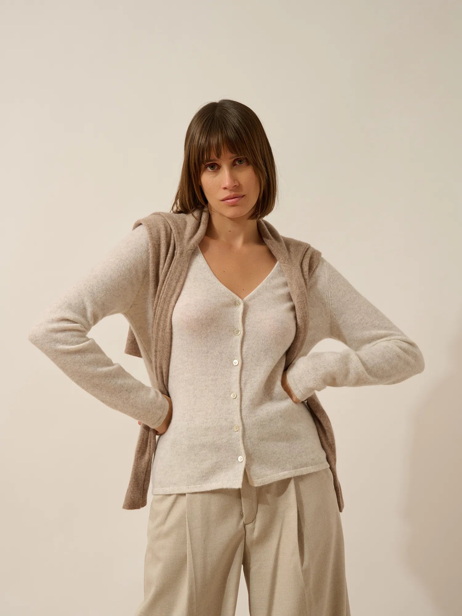 NORMA strickjacke v-ausschnitt perlgrau meliert