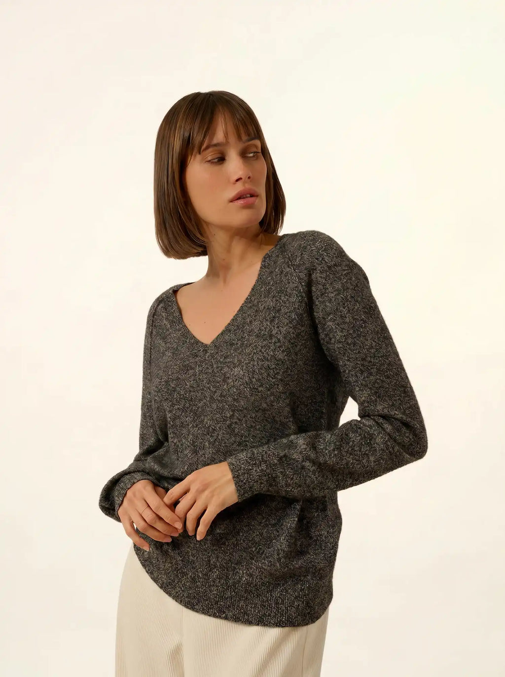 PHOEBE pullover v-ausschnitt schwarz und weiß