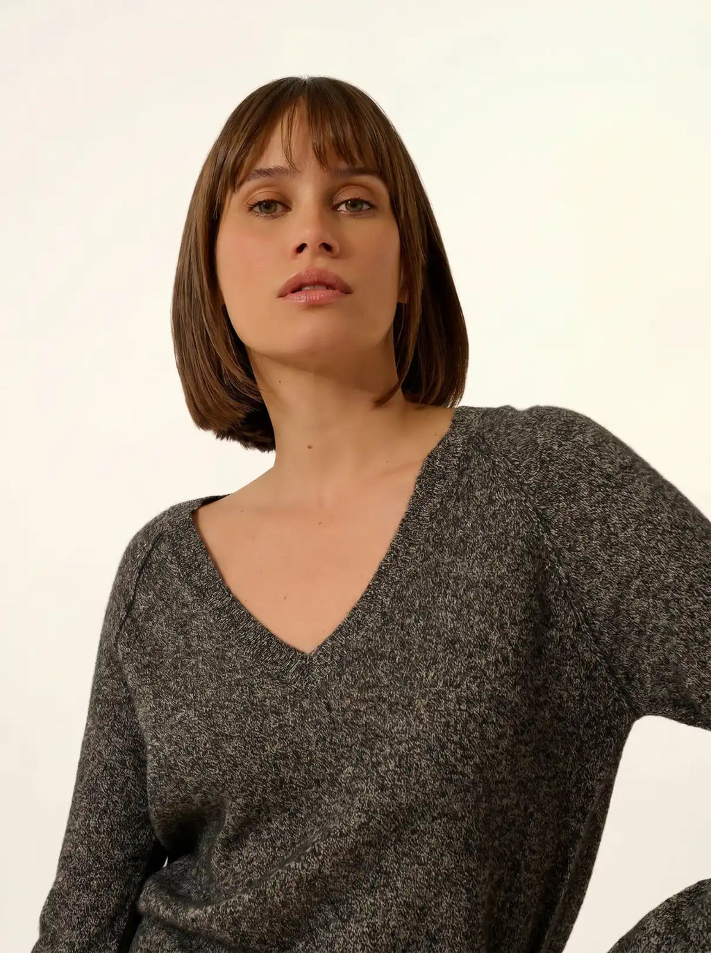 PHOEBE pullover v-ausschnitt schwarz und weiß