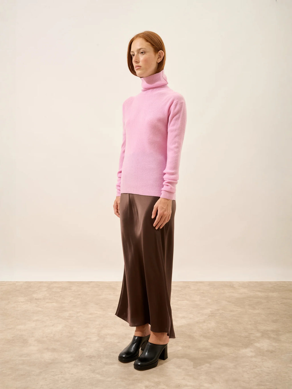 LANAIS pull col roulé quartz rose