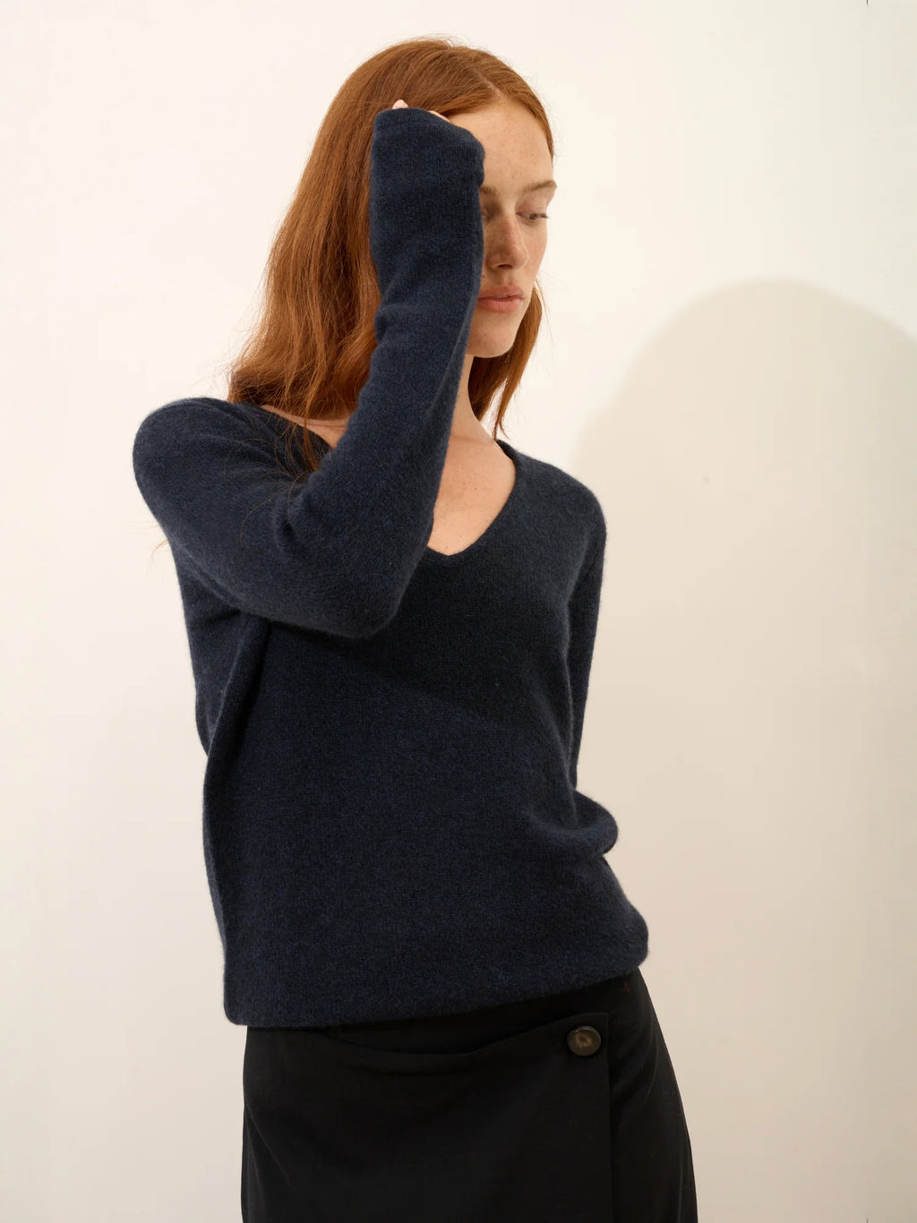 ABBY pullover v-ausschnitt 4-fädig caviar