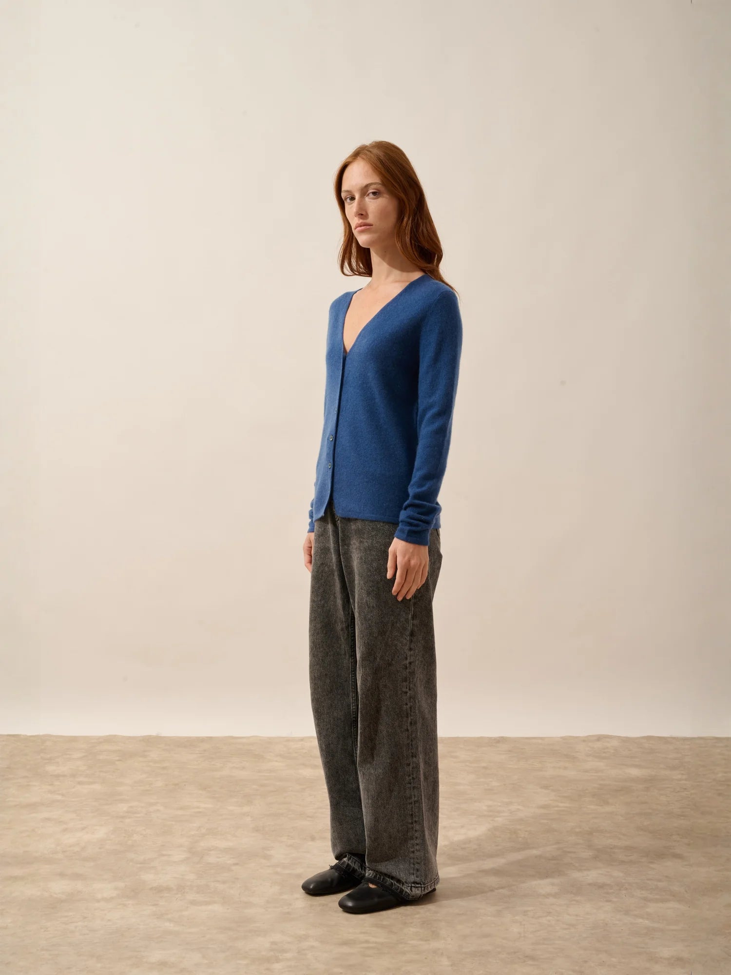NORMA strickjacke v-ausschnitt blau perse