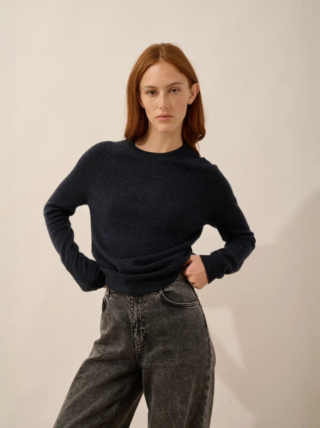 JANE pullover rundhalsausschnitt caviar