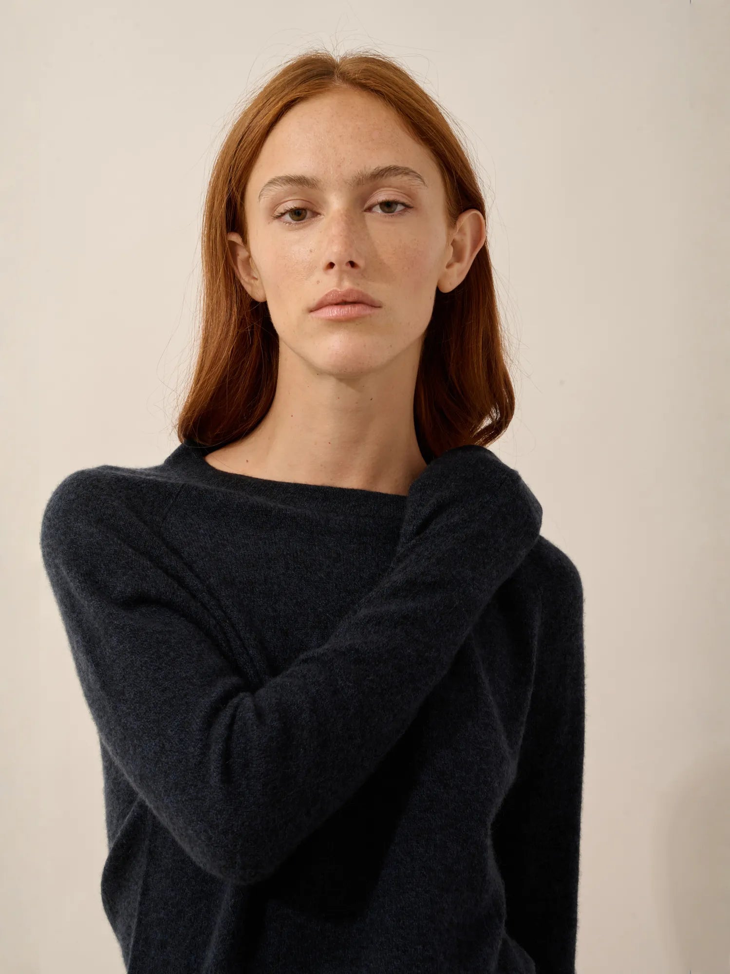 JANE pullover rundhalsausschnitt caviar