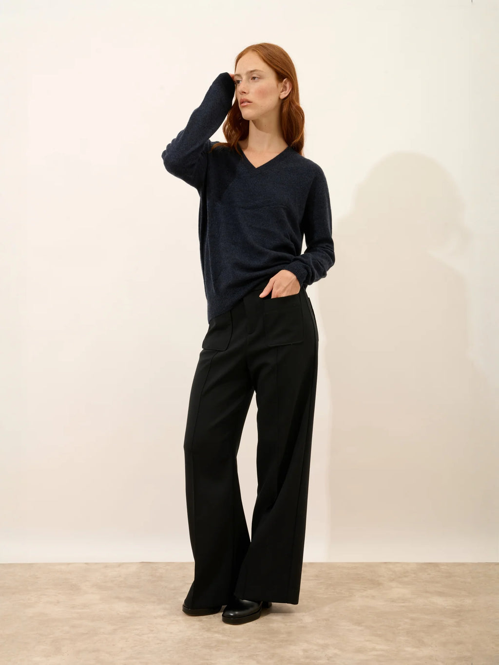 NORA pullover v-ausschnitt caviar