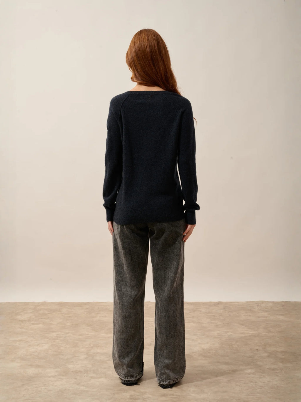 PHOEBE pullover v-ausschnitt caviar