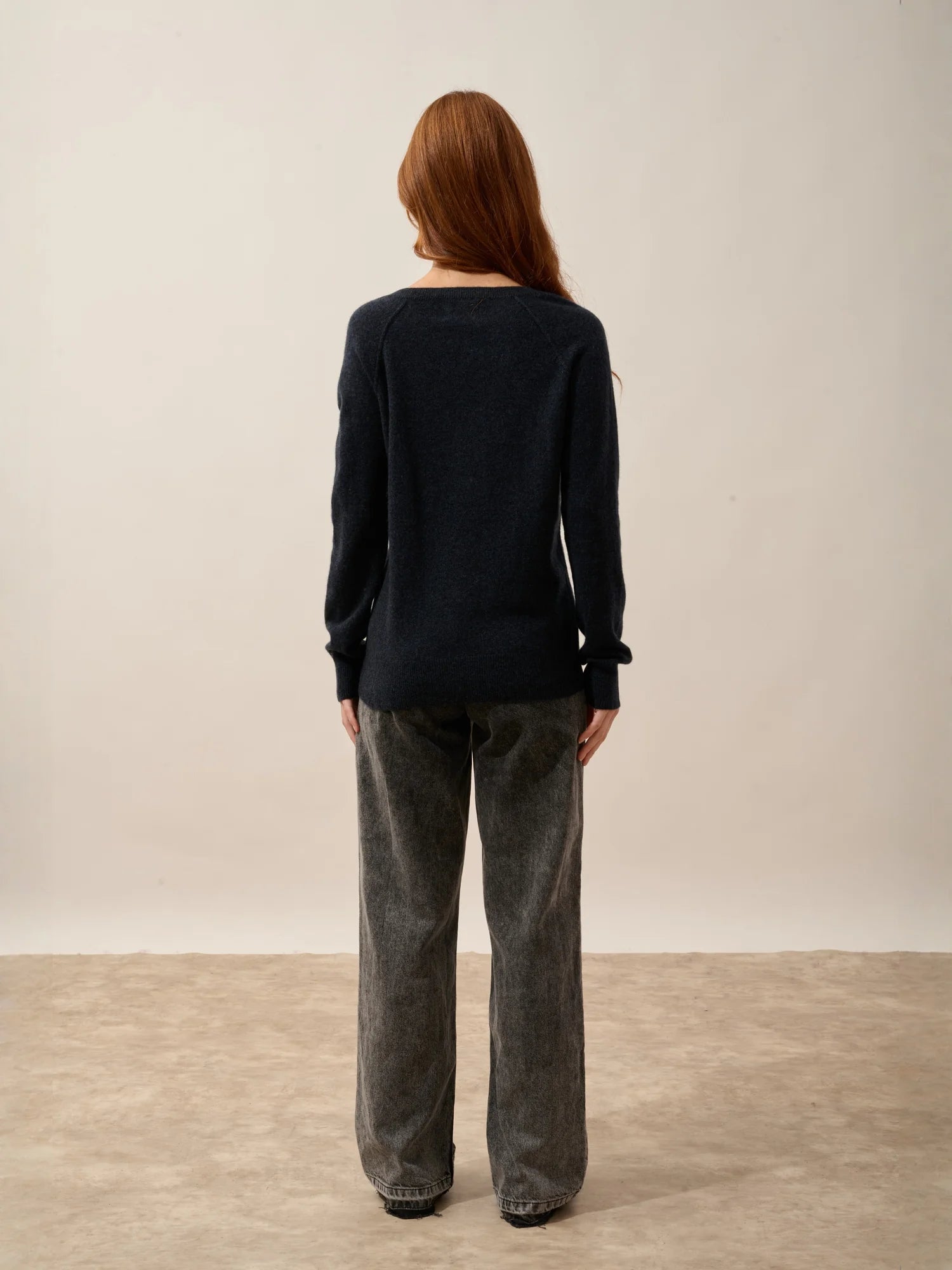 PHOEBE pullover v-ausschnitt caviar