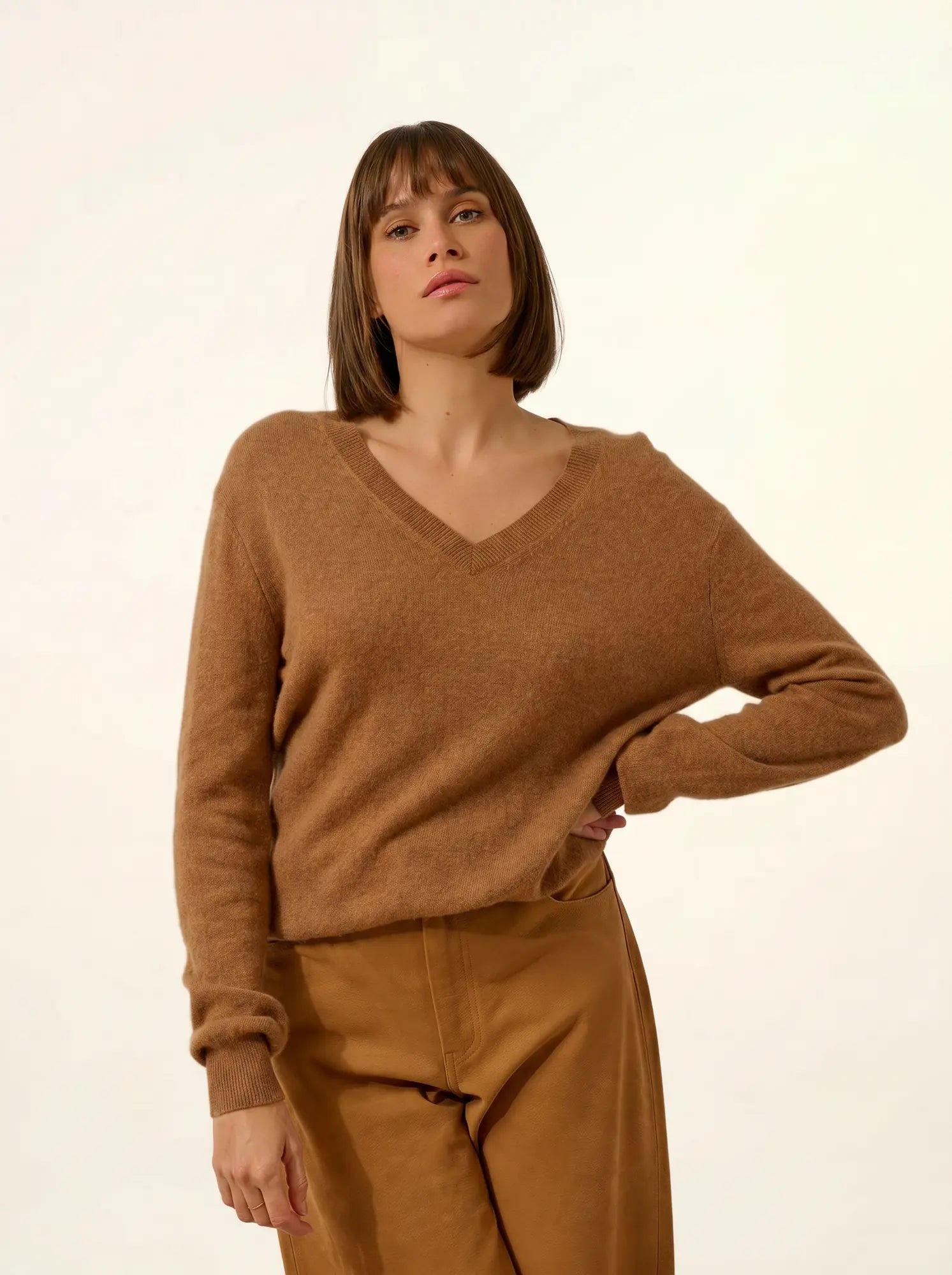NORA pullover v-ausschnitt noisette