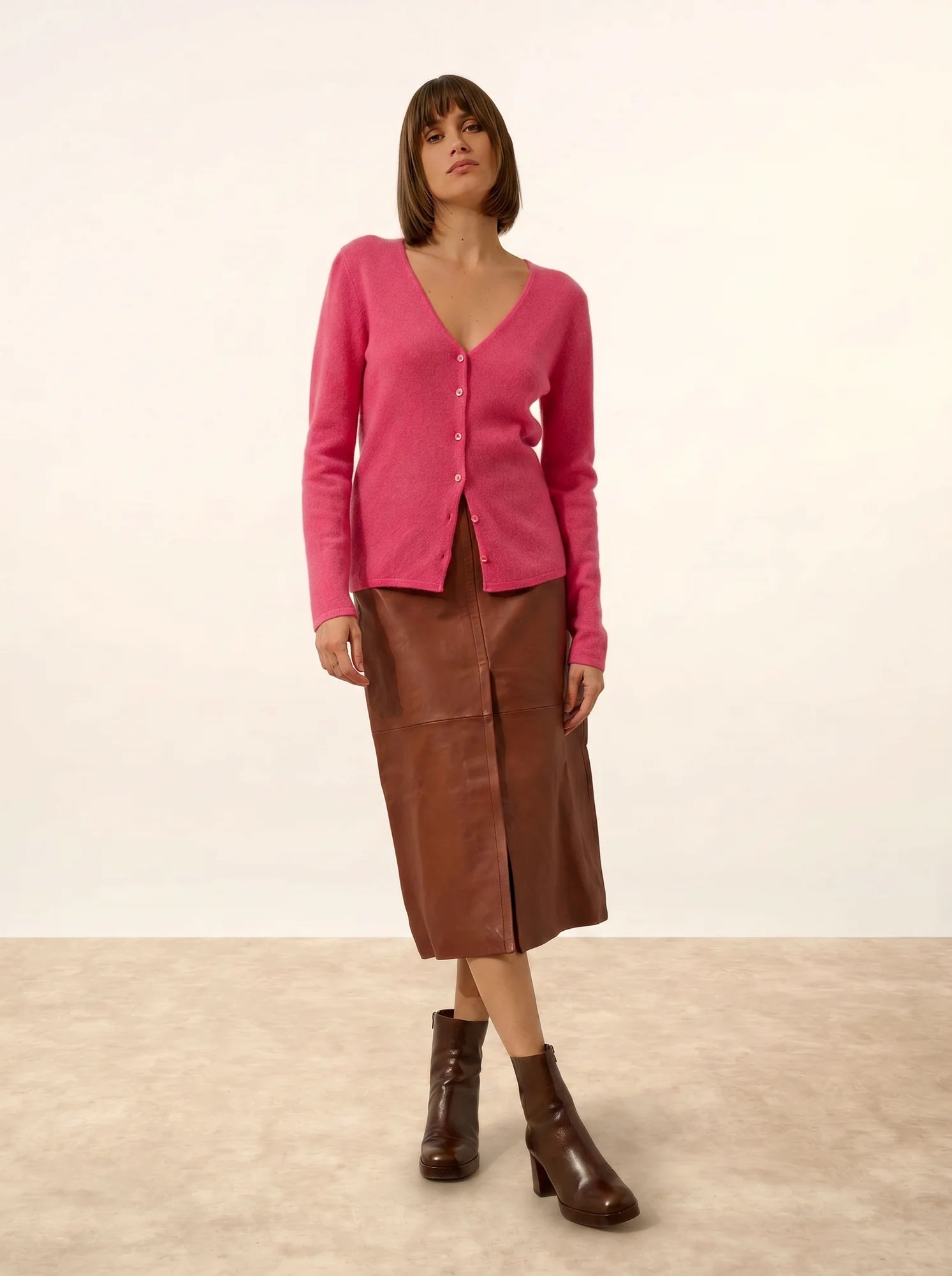 NORMA strickjacke v-ausschnitt fraise