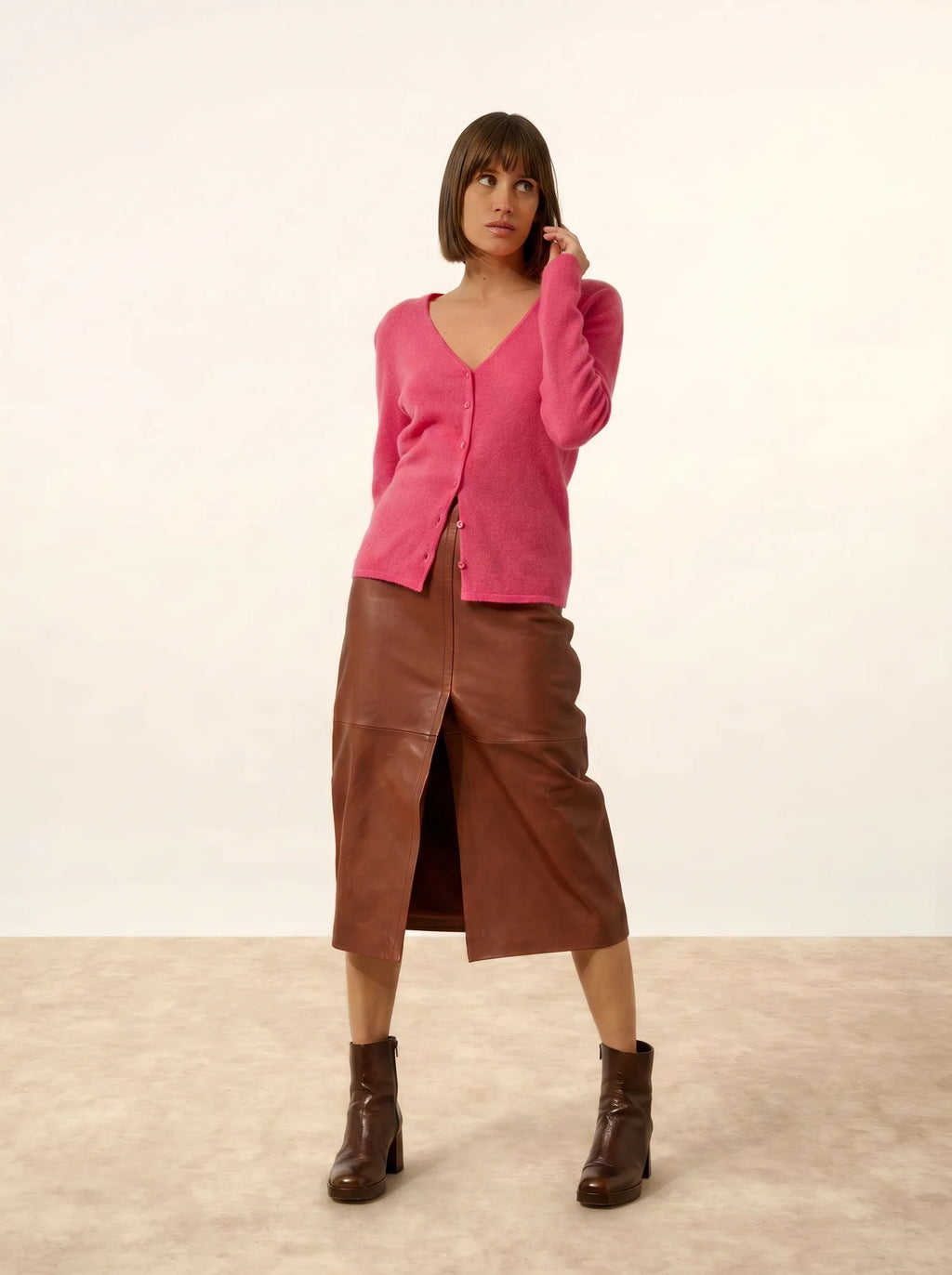 NORMA strickjacke v-ausschnitt fraise