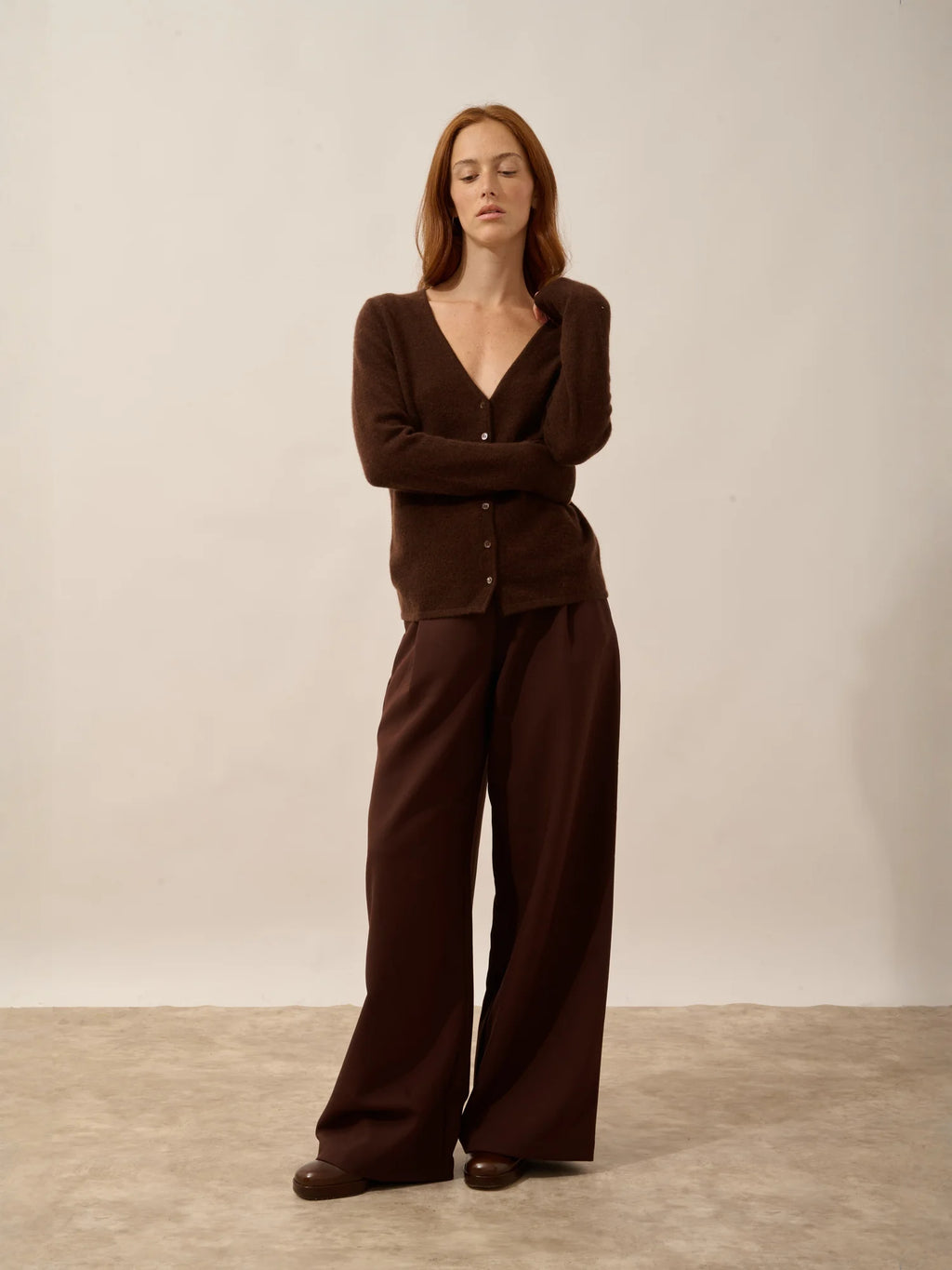 NORMA strickjacke v-ausschnitt kaffee