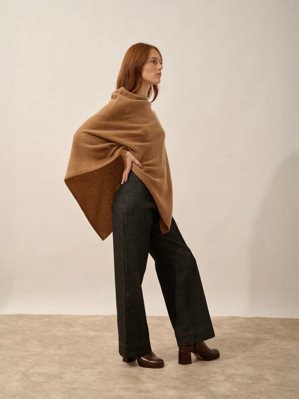 SALLY poncho 4-fädig noisette