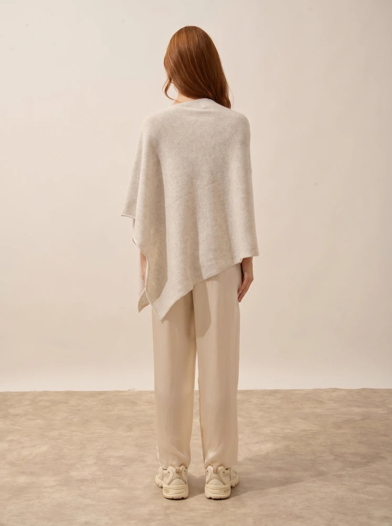 SALLY poncho 4-fädig perlgrau meliert