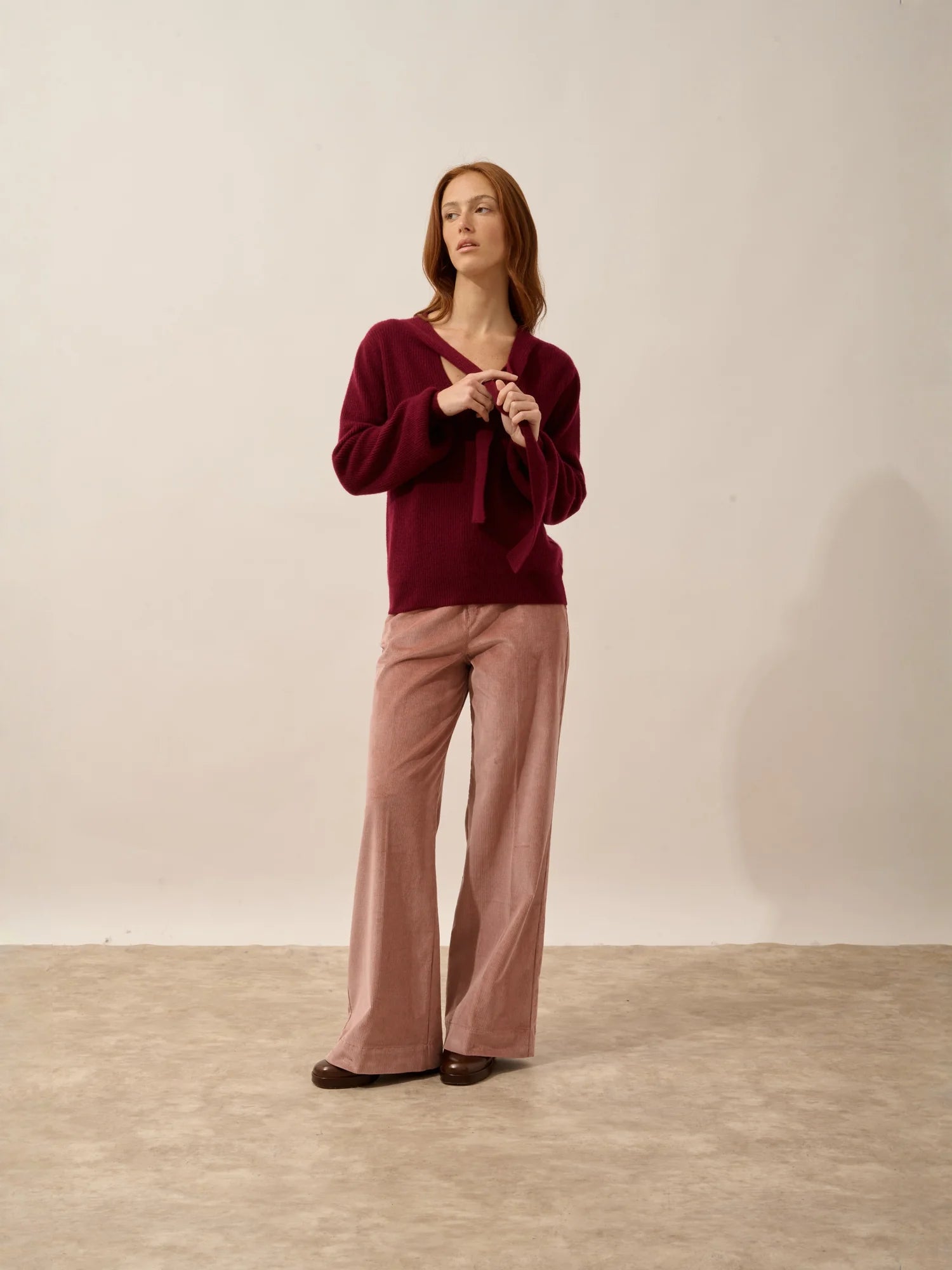 NOTY pullover col lavallière bordeaux