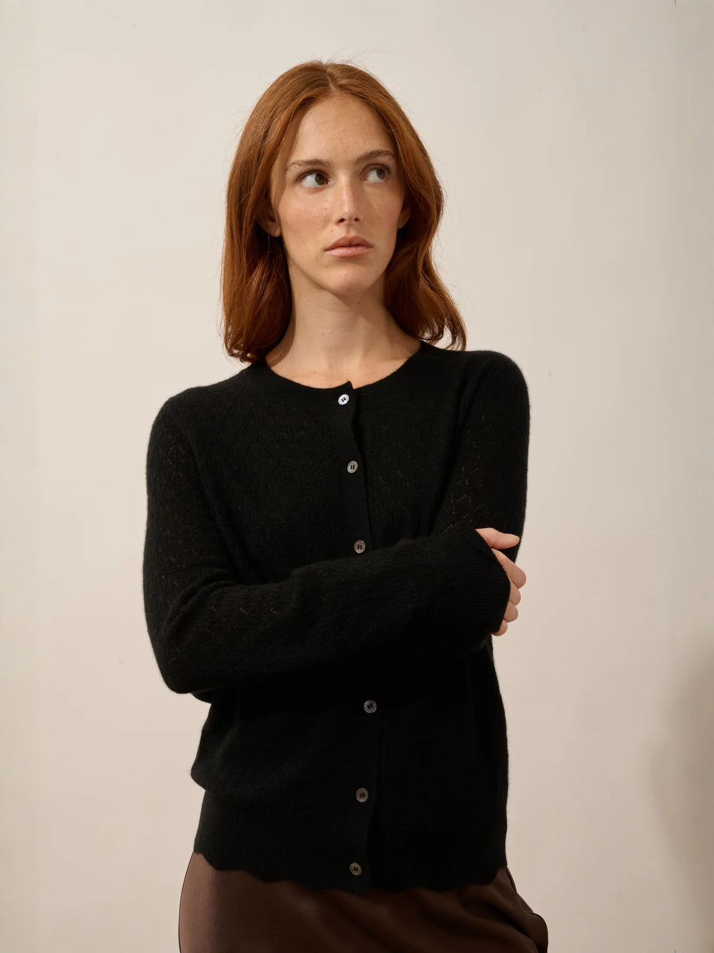 CIMBA strickjacke rundhalsausschnitt schwarz