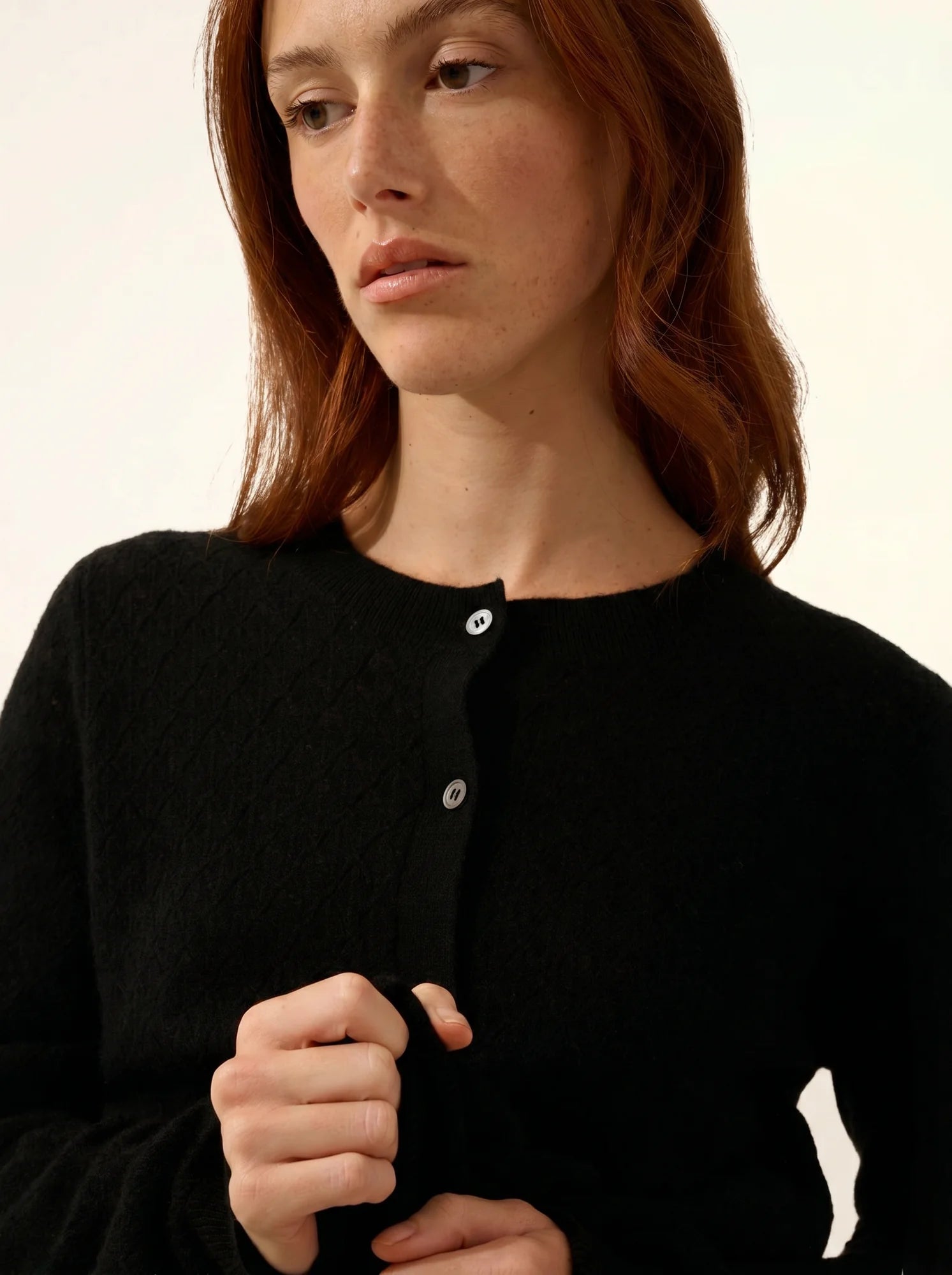 CIMBA strickjacke rundhalsausschnitt schwarz