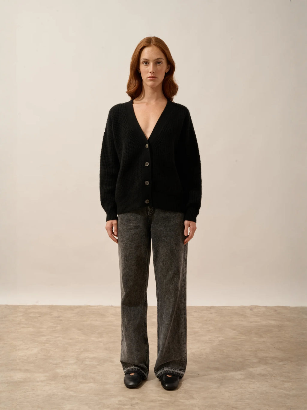 CHODRAK strickjacke v-ausschnitt 8-fädig schwarz