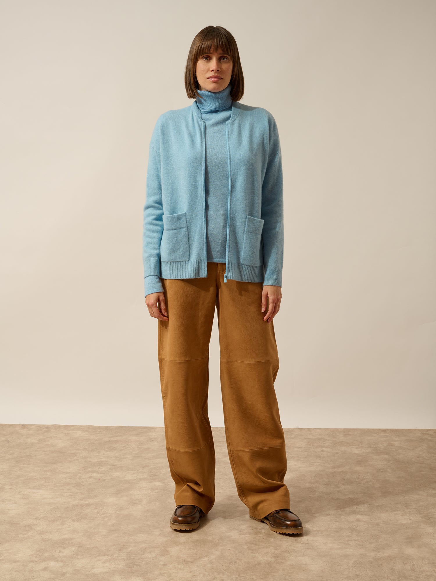 ERVIE gilet zippé col mao bleu inca