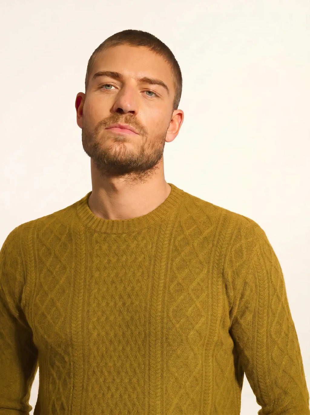 THURID Pullover Rundhalsausschnitt 4-fädig Gold