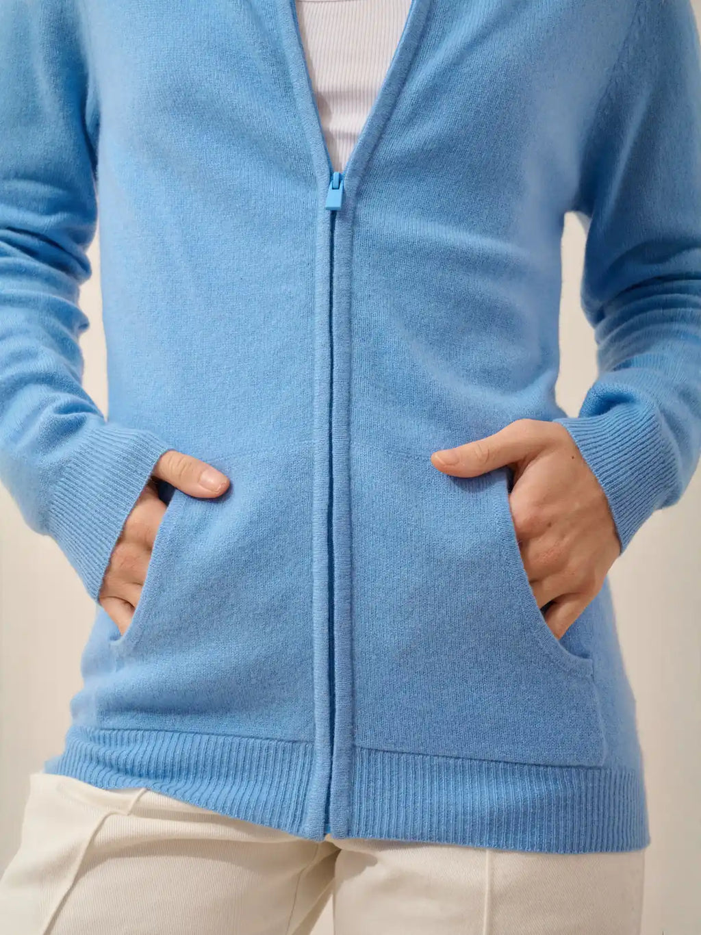 AYR weste mit reissverschluss stehkragen blau bébé