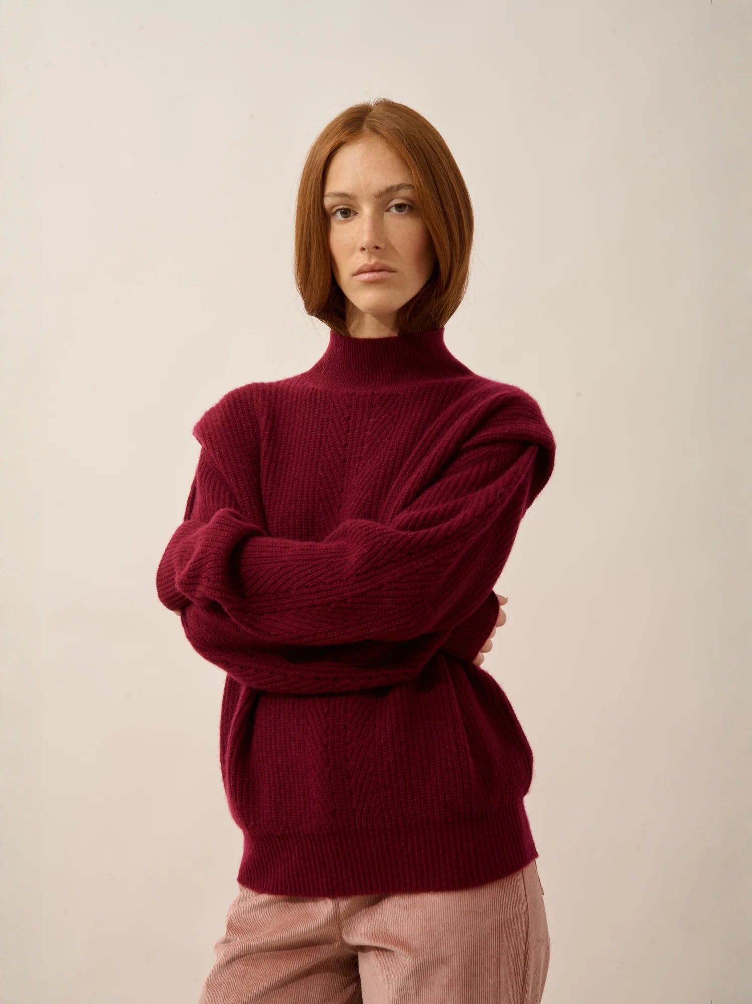 IQUITOS pullover stehkragen plis épaules 4-fädig bordeaux