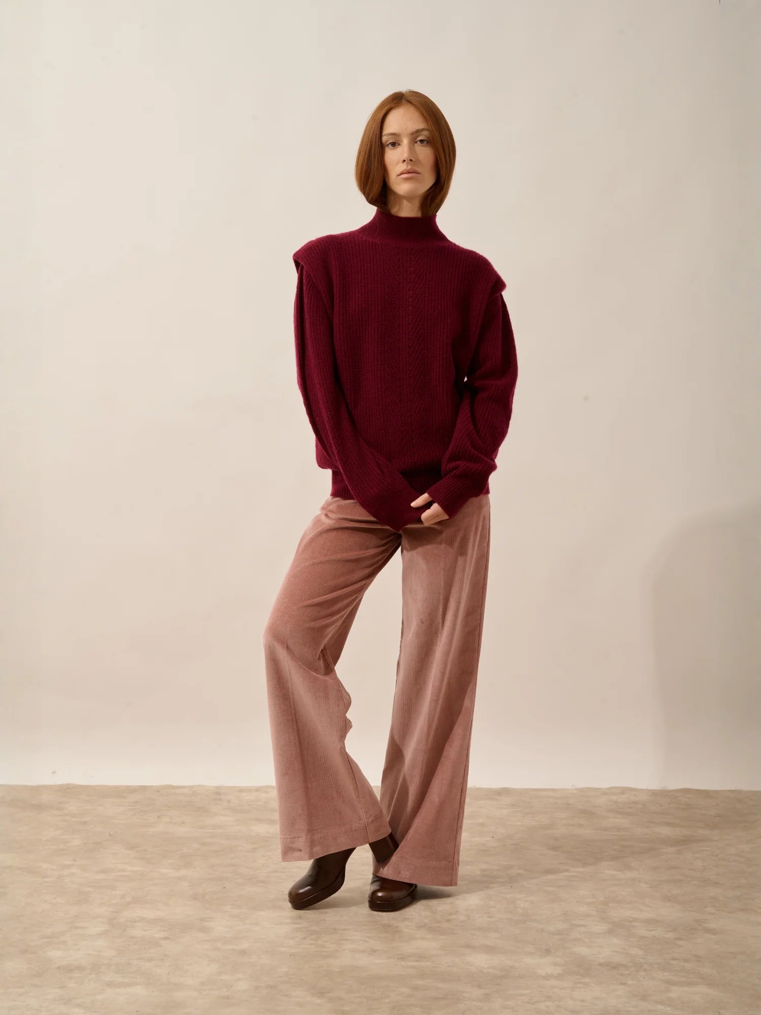 IQUITOS pullover stehkragen plis épaules 4-fädig bordeaux