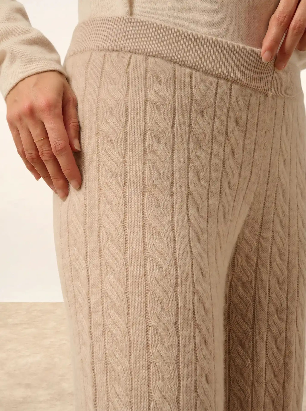 COLETTE hose weit 4-fädig camel hell meliert