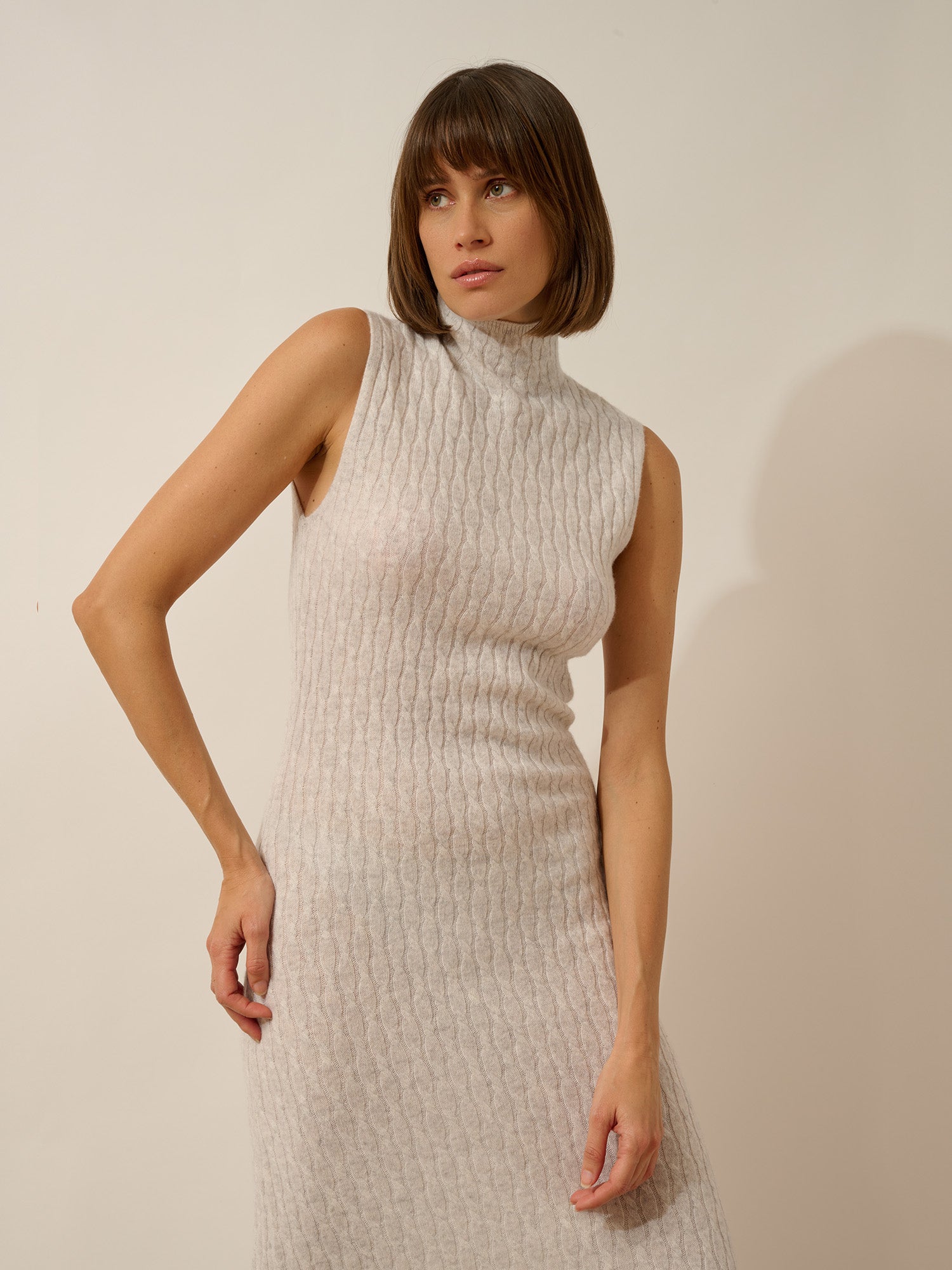 MANON robe col montant sans manches gris perle chiné