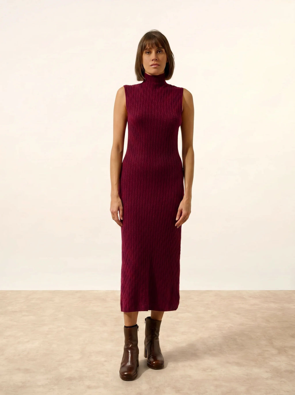 MANON kleid stehkragen ärmellos bordeaux