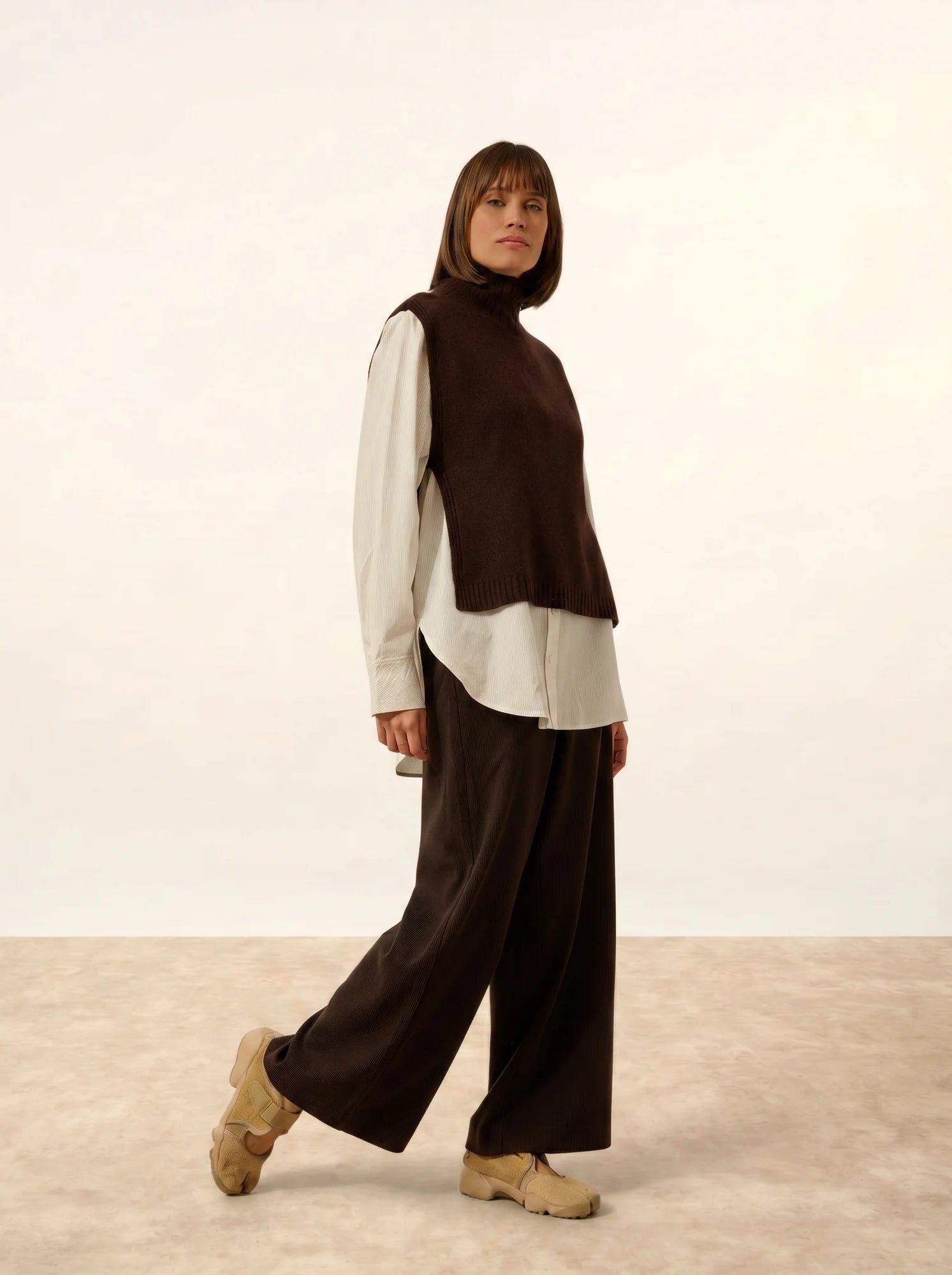 JOHANA poncho offen rollkragen 4-fädig choco