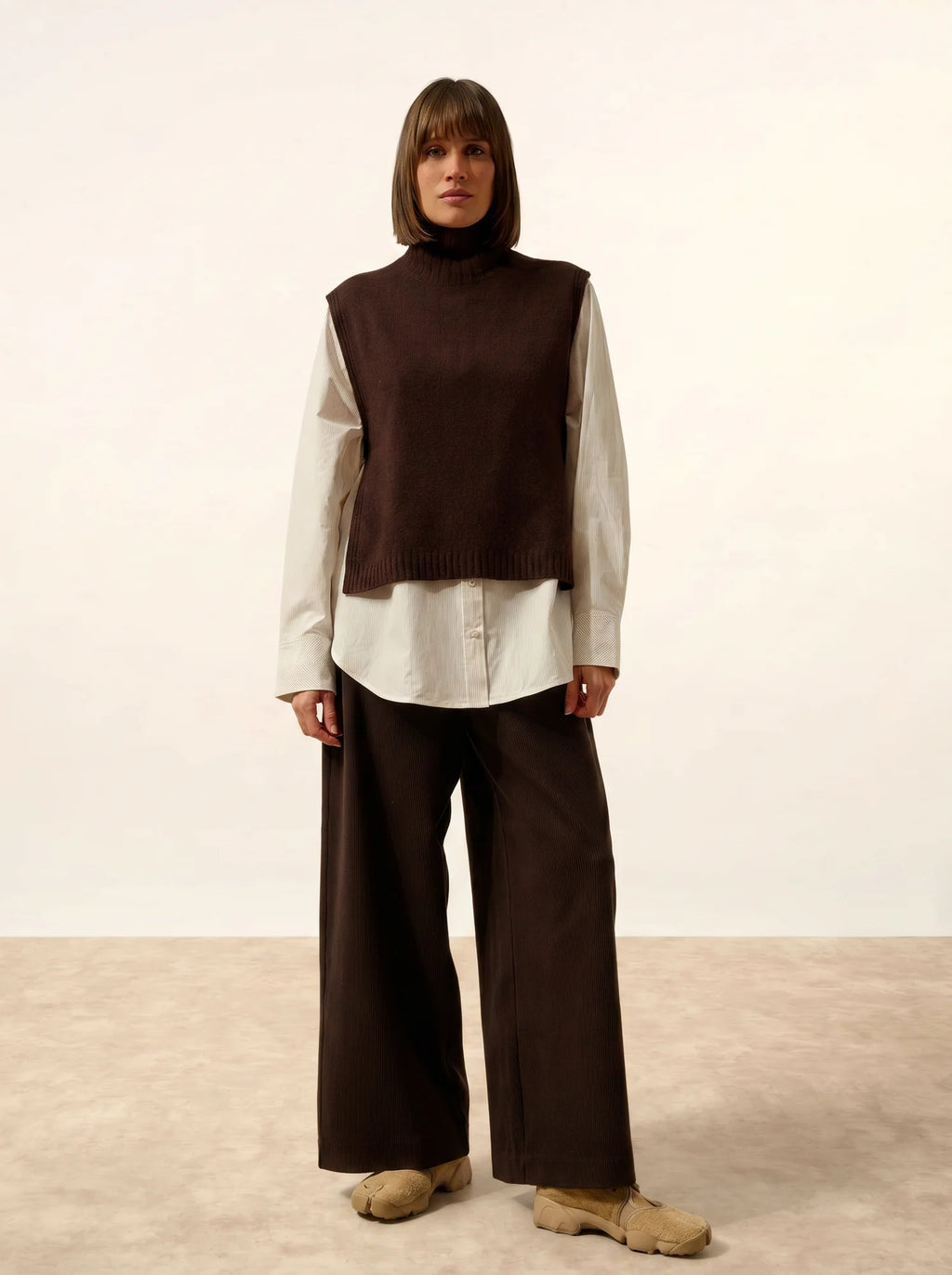 JOHANA poncho offen rollkragen 4-fädig choco