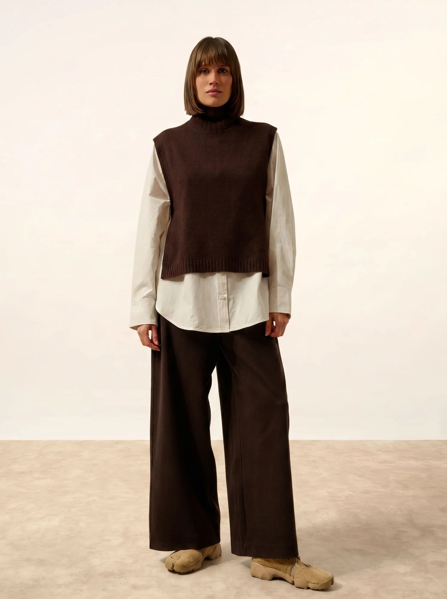 JOHANA poncho offen rollkragen 4-fädig choco