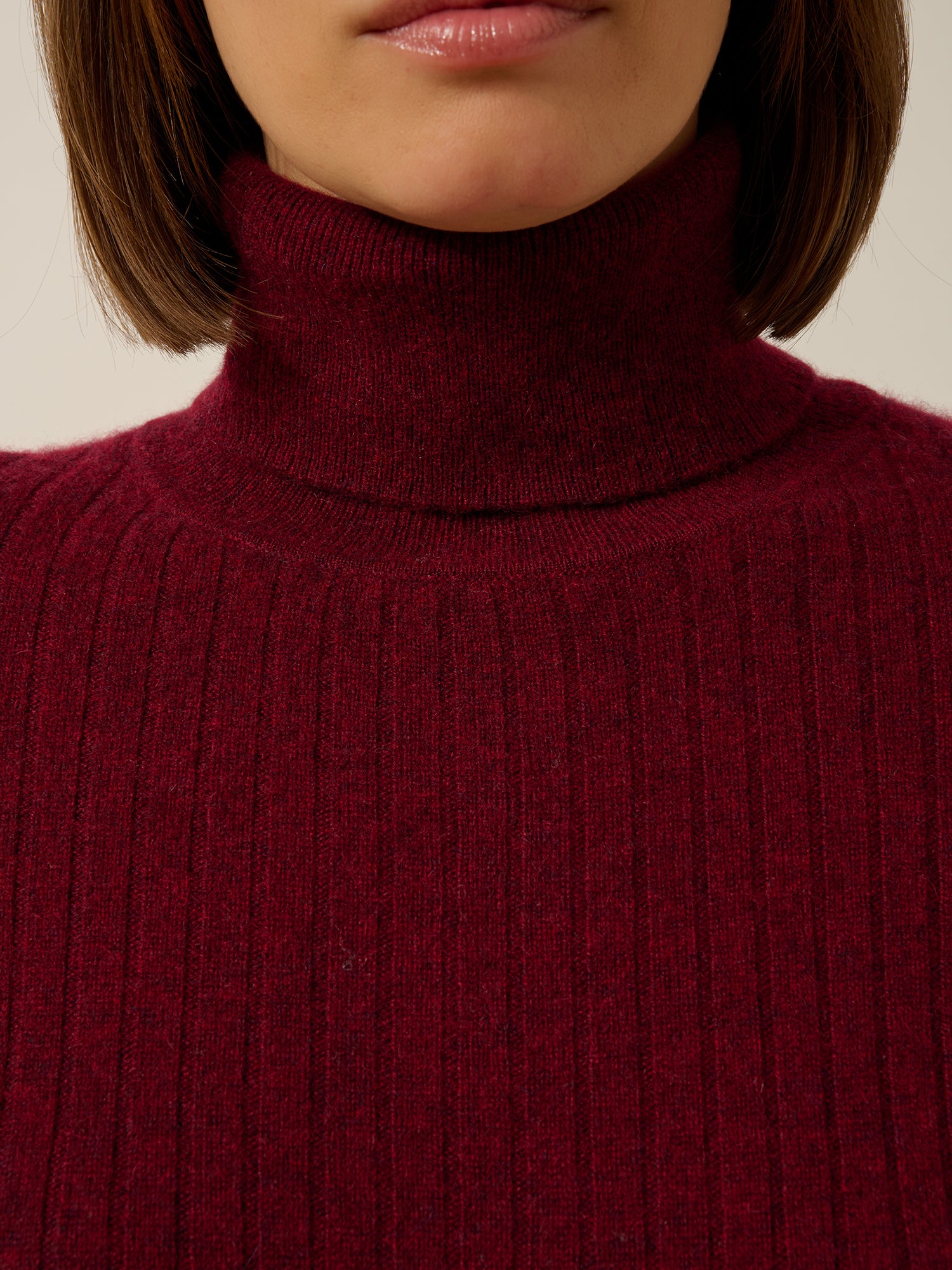HYPNOS blackberry turtleneck sweater