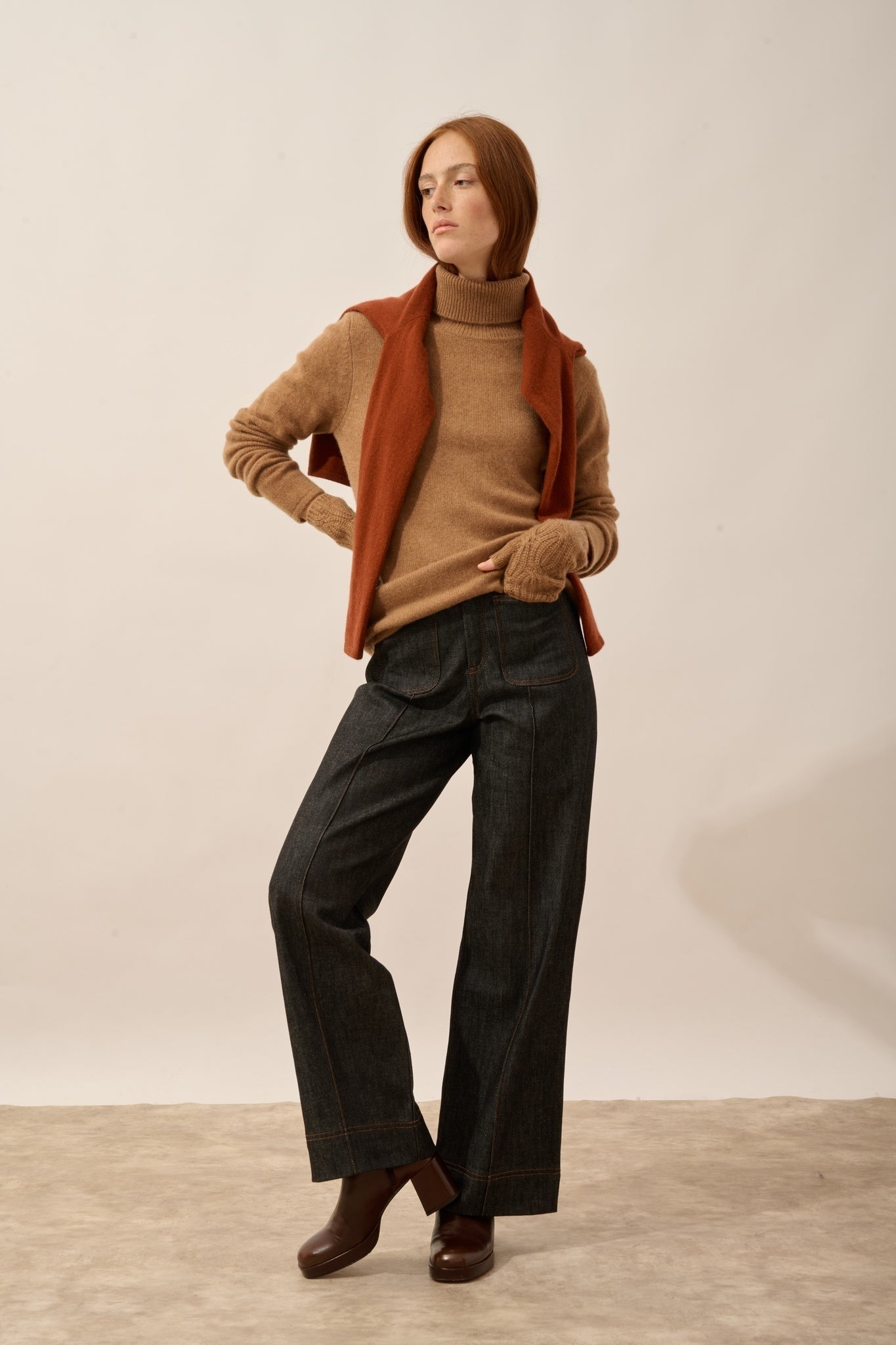 JUNE pull col roulé 4 fils noisette