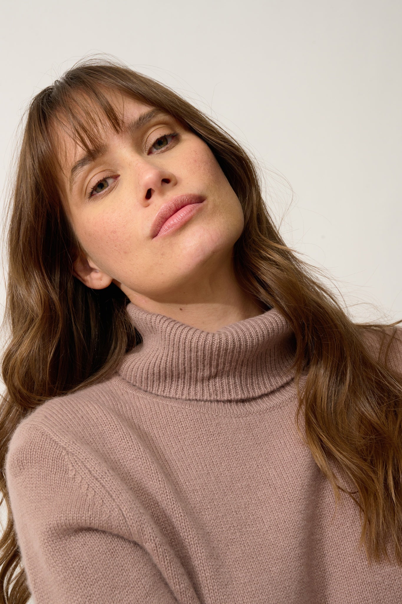 JUNE pull col roulé cuivre