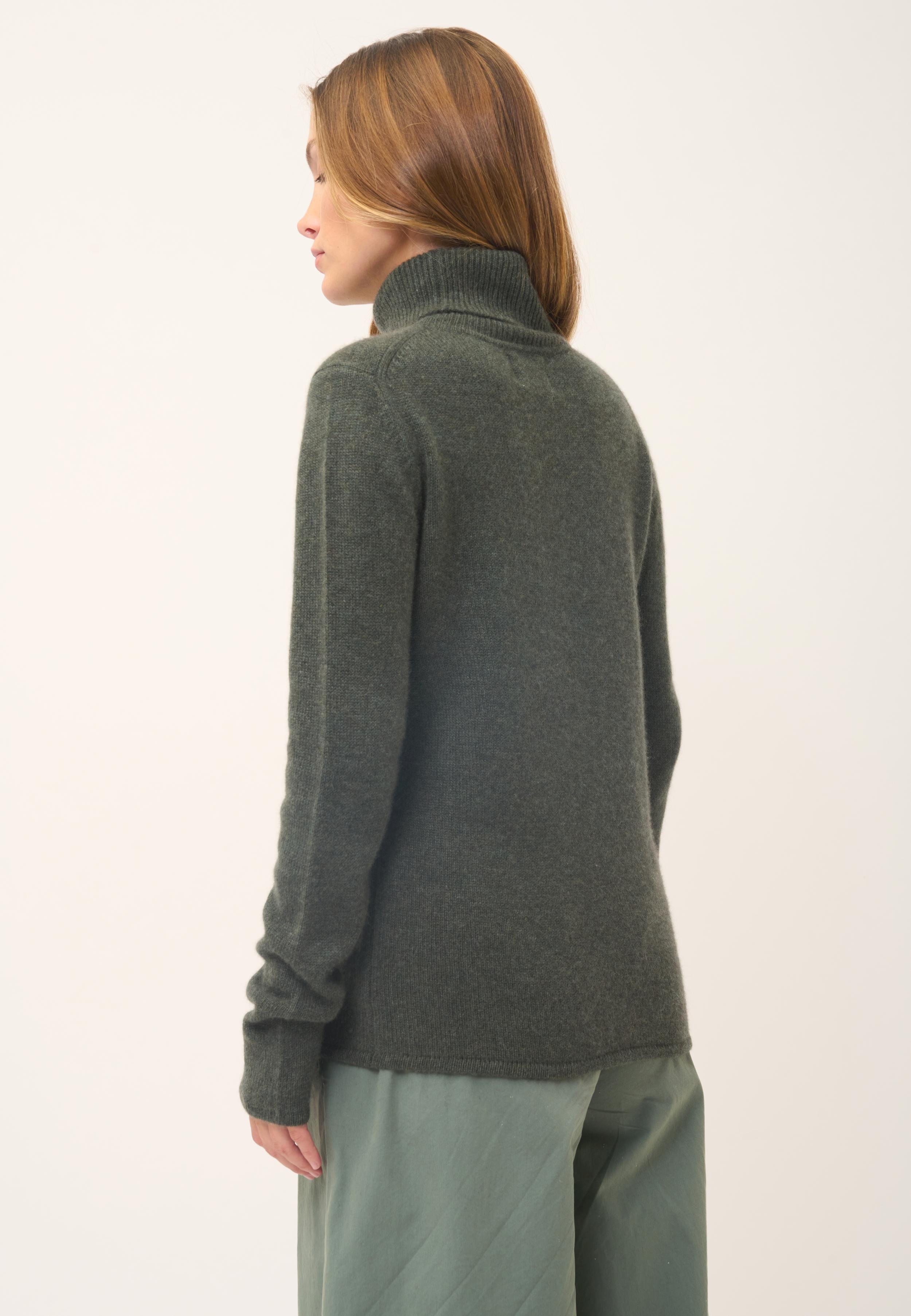 JUNE pull col roulé kaki chiné